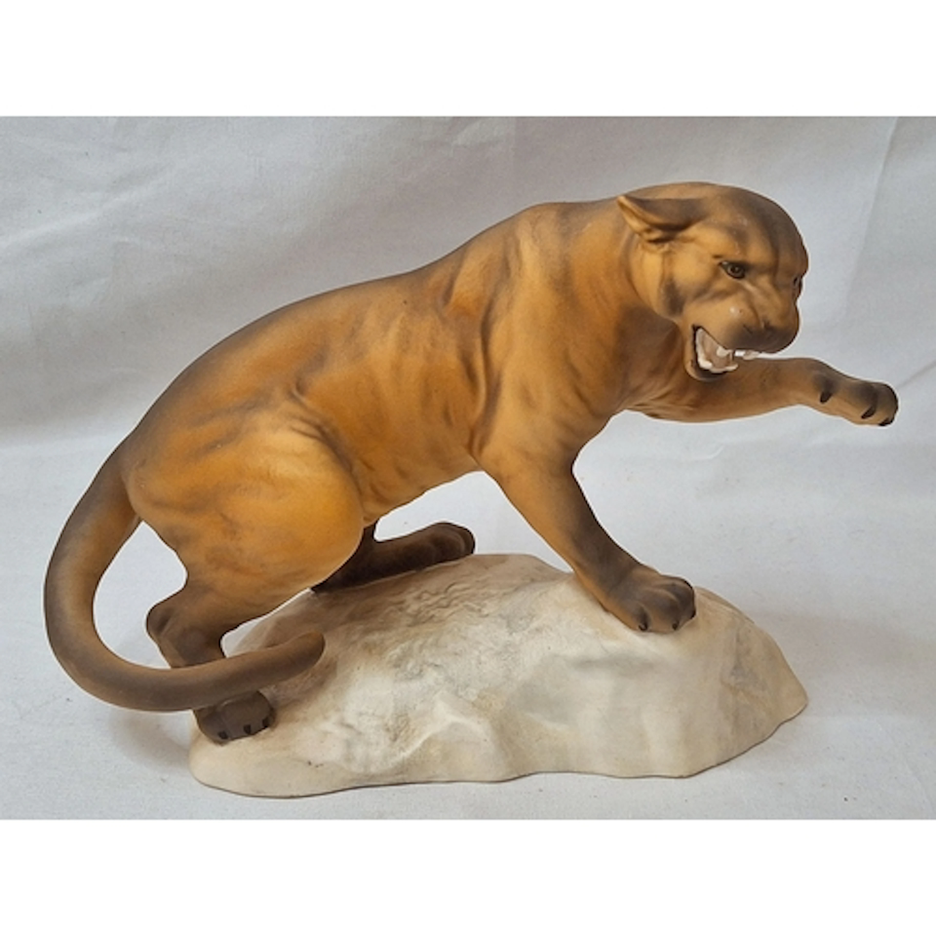 Beswick Figurine Puma on a rock model no. 1702 approx. 21cm ...