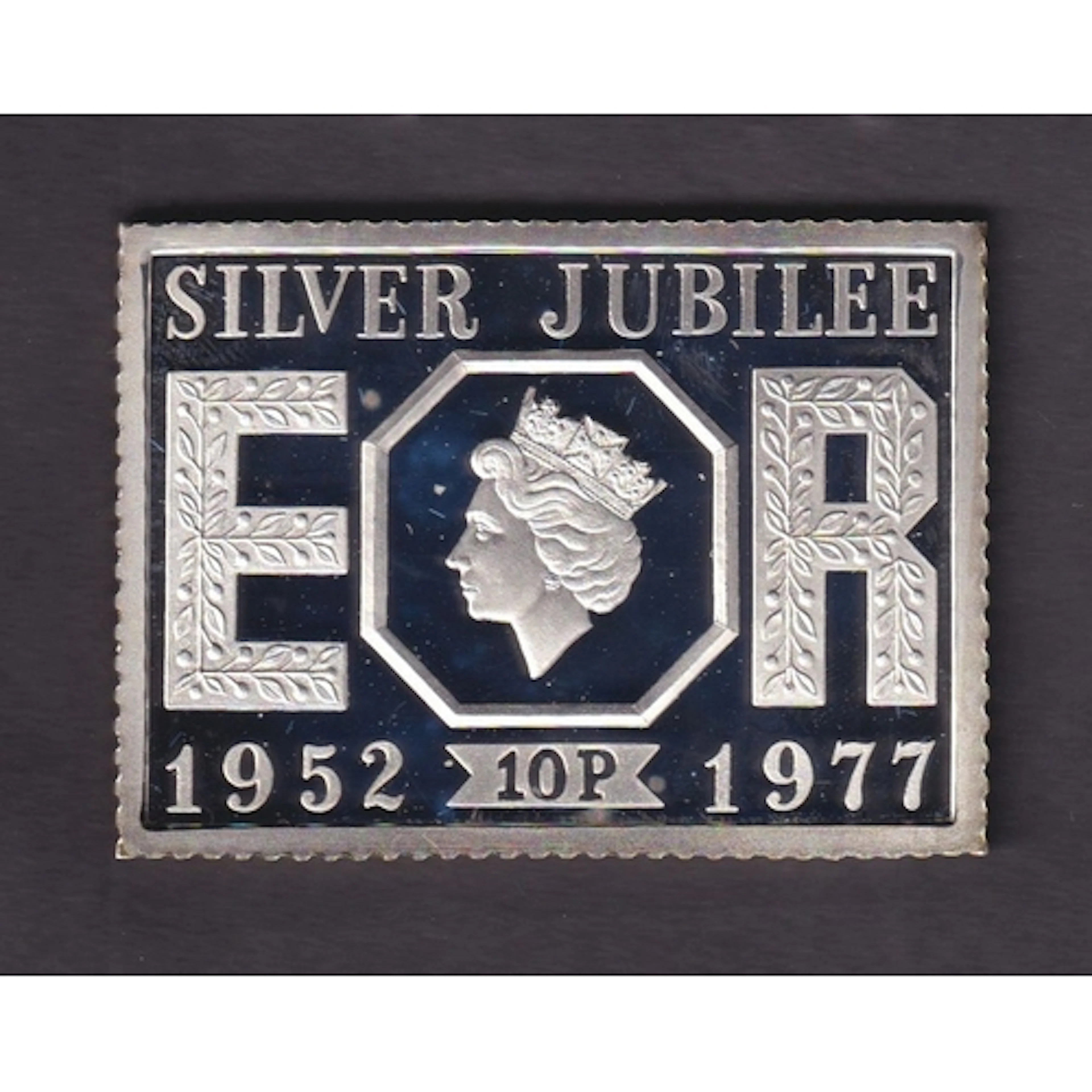 1977 Danbury Mint Silver Jubilee 10p silver stamp ingot, wei...