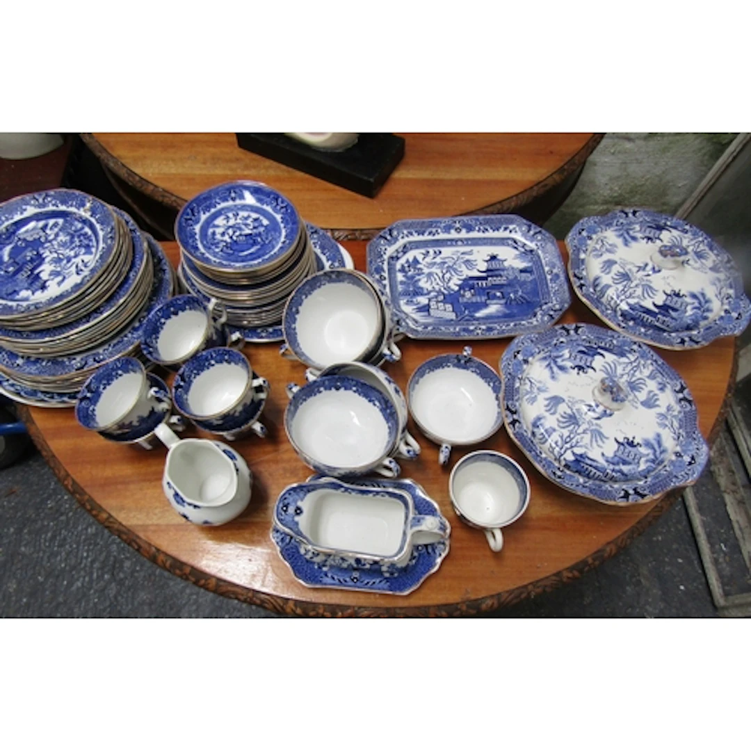 Collection of Various Blue and White Willow Pattern Table Wa...
