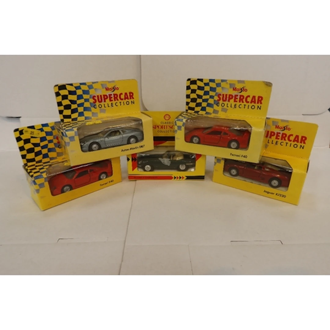 Maisio boxed – 2 Ferrari , 2 Jaguar and Aston Martin DB7