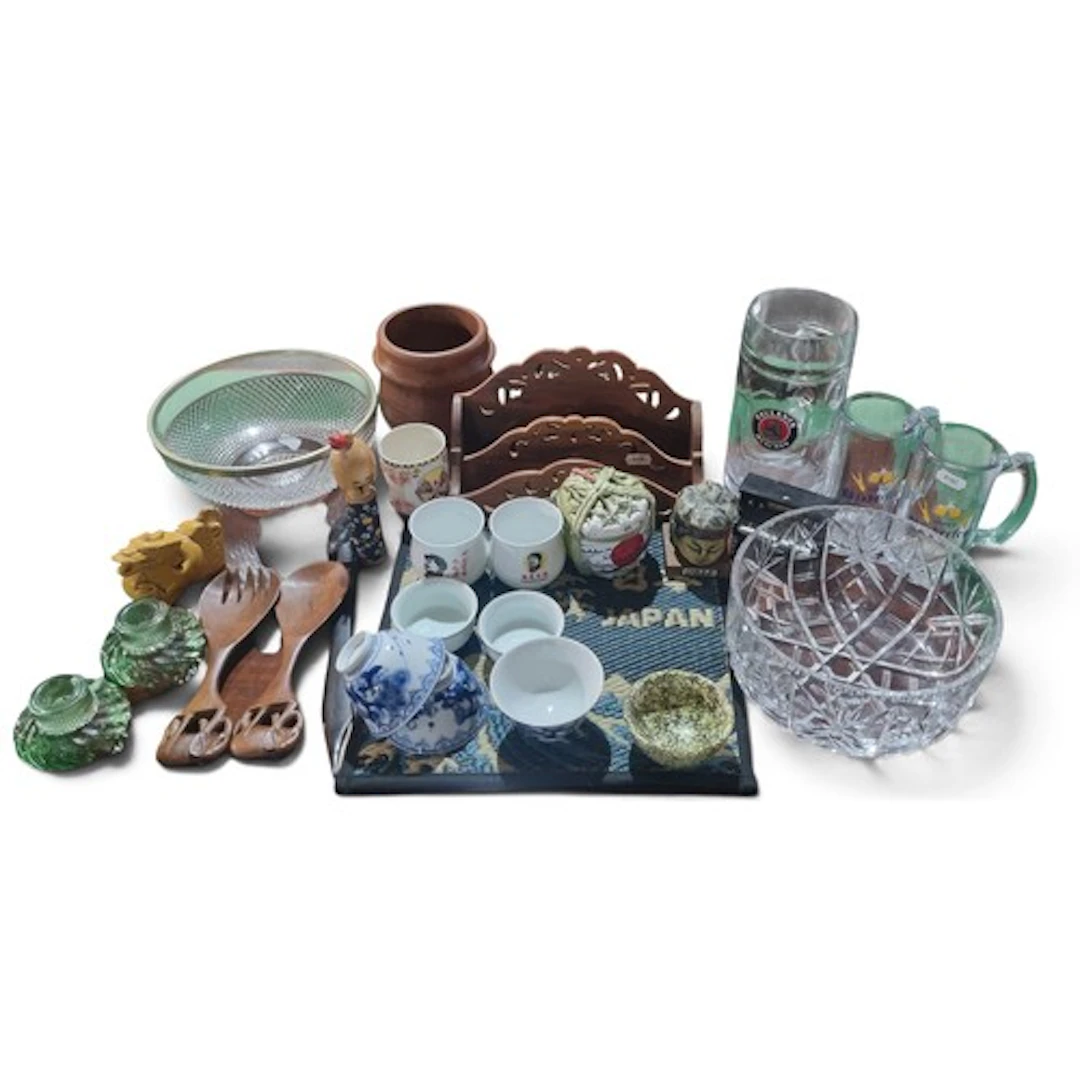 A Selection of Japanese and Vintage items.
