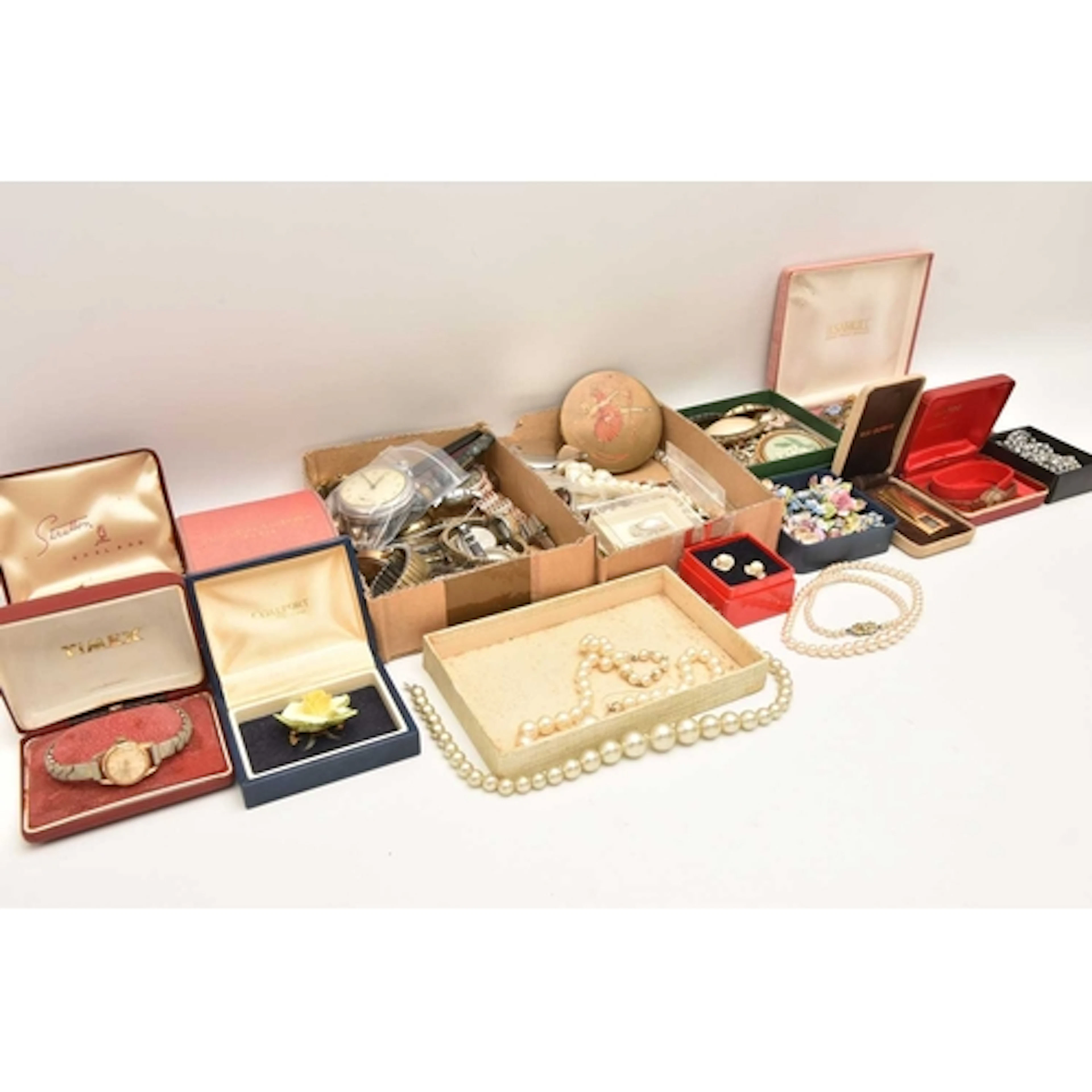A BOX OF ASSORTED ITEMS, to include an Ingersoll pocket watc...
