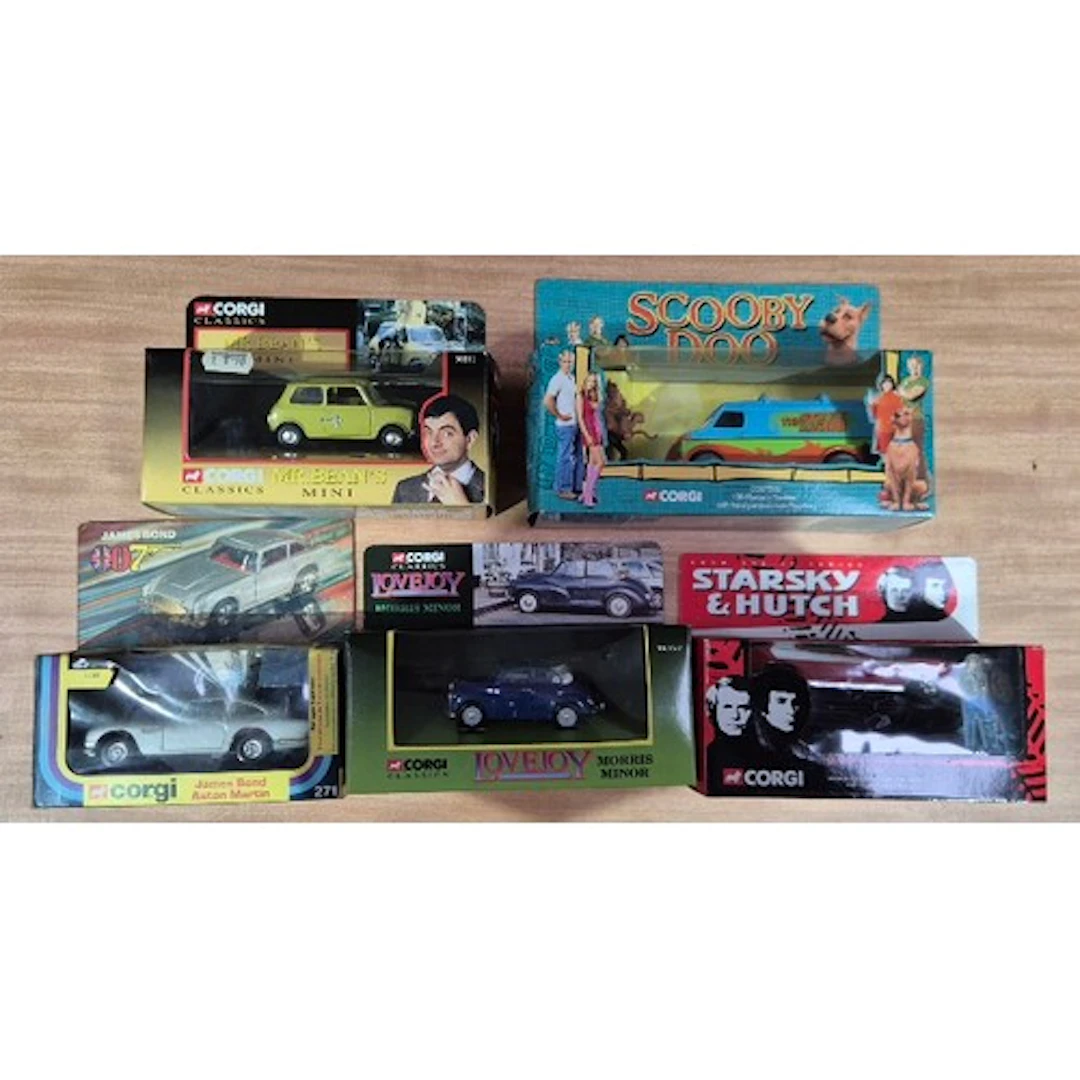 A group of five Corgi diecast vehicles comprising of Starsky...