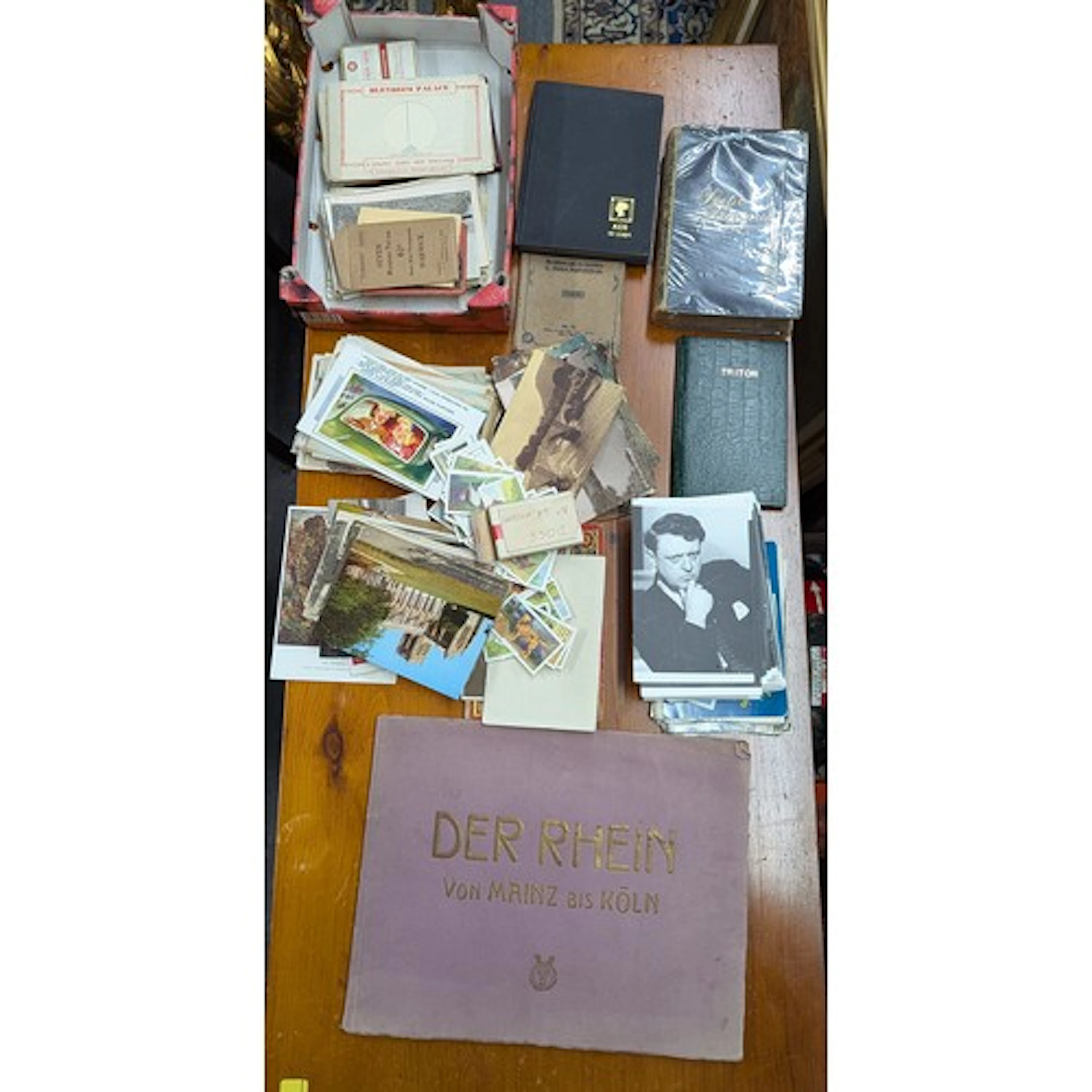 Collectables to include postcards from early to mid 20th cen...