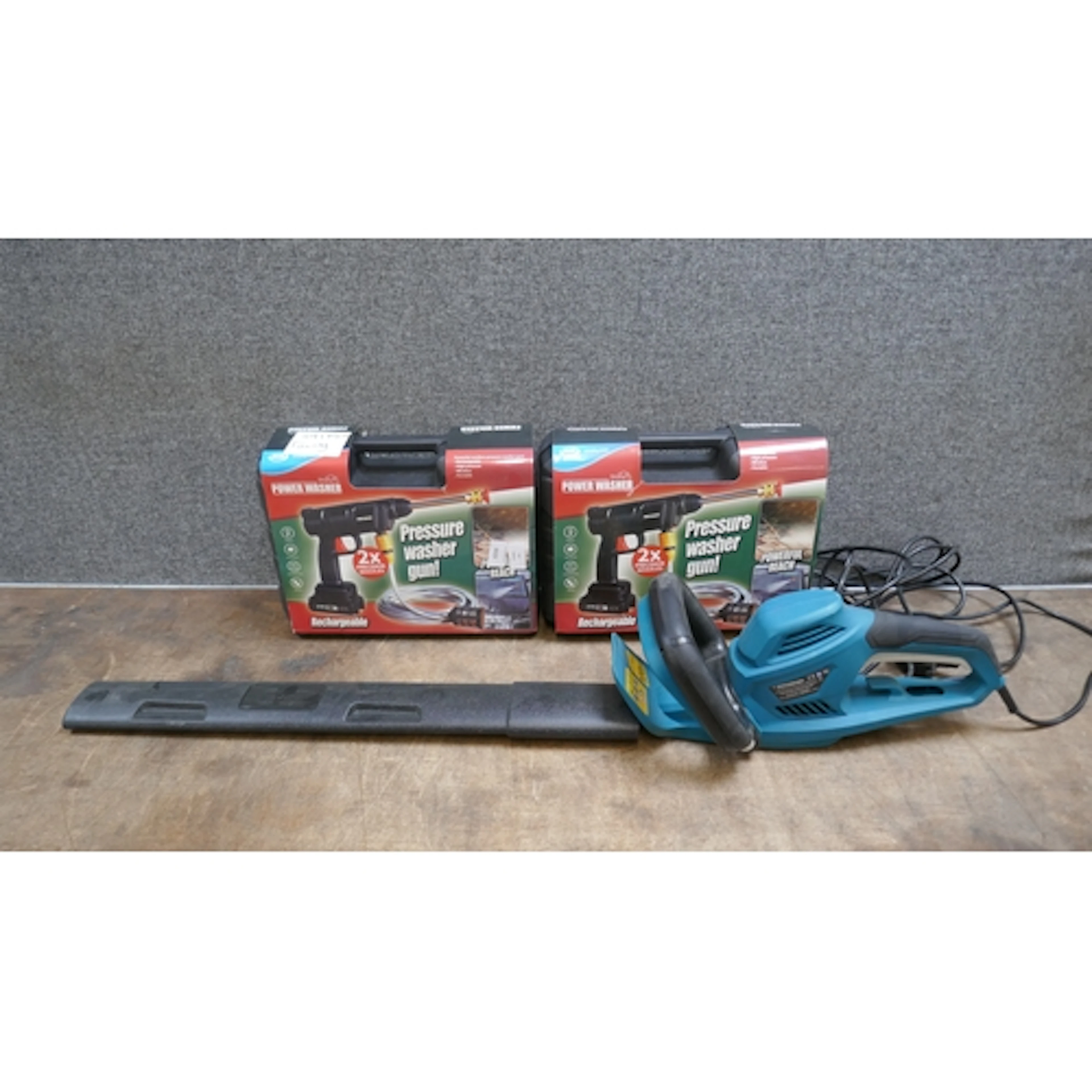 Two cordless pressure washers and a Q Garden hedge trimmer *...