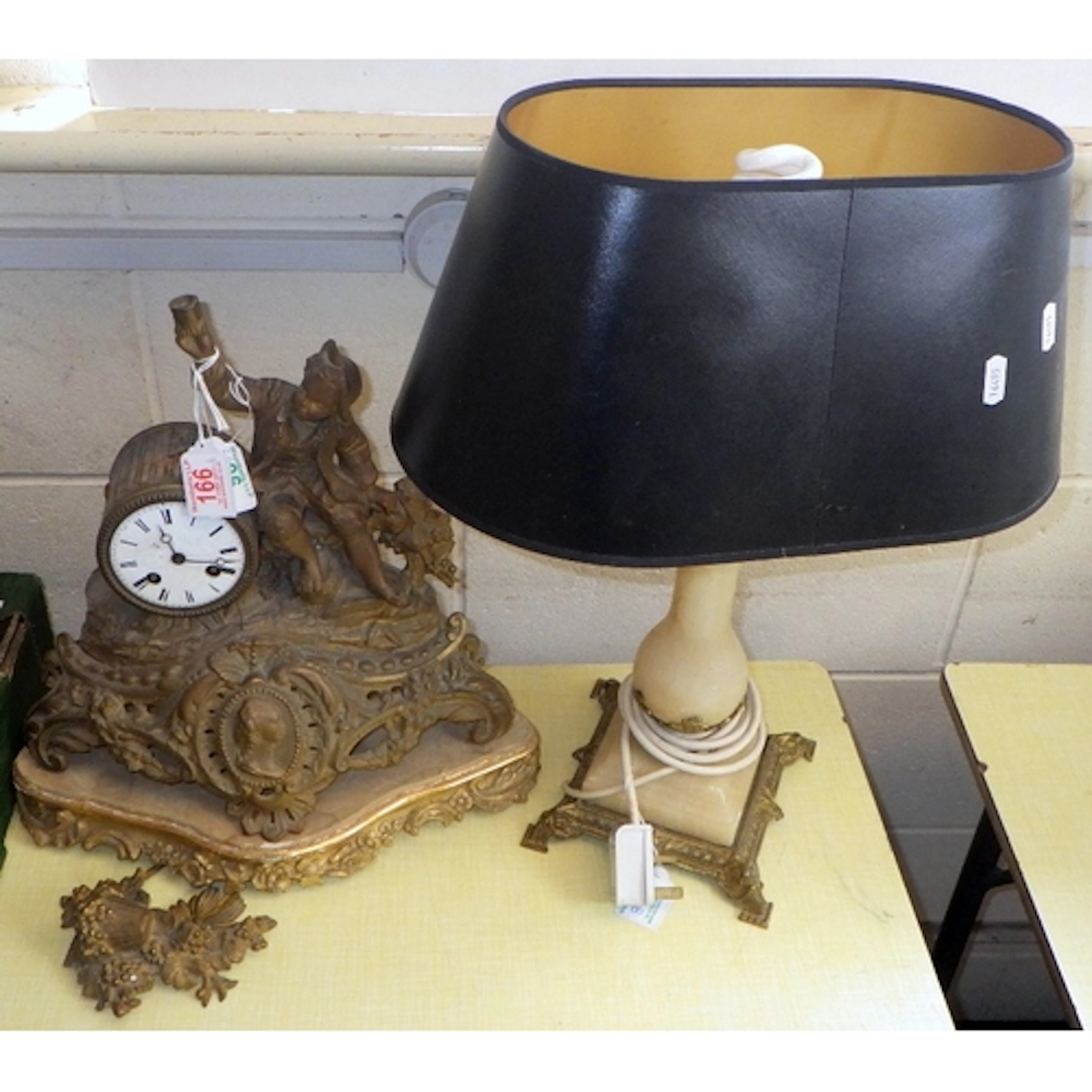 An AF French gilt mantle clock & a table lamp (2)