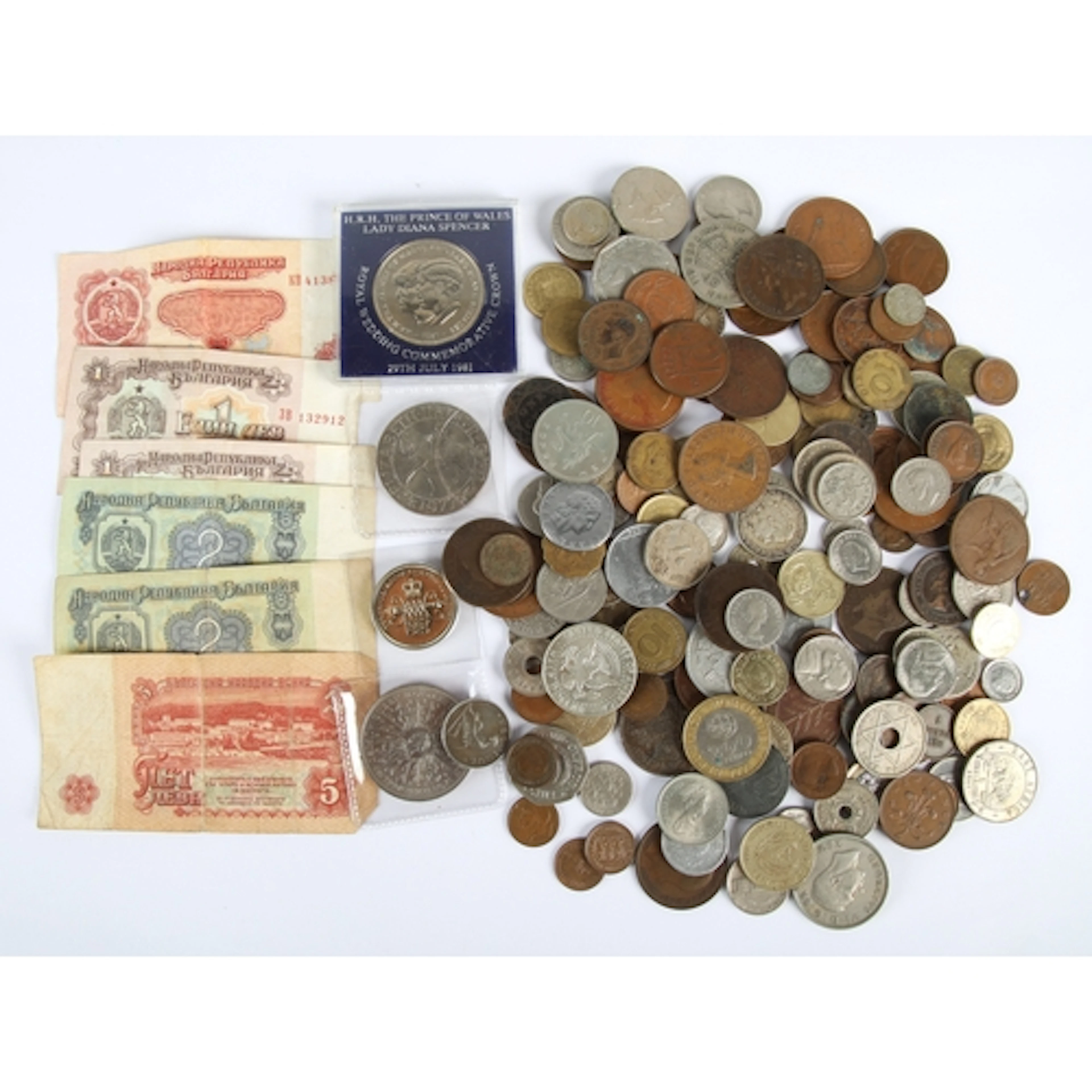 British and foreign coins to include crowns, pennies and som...
