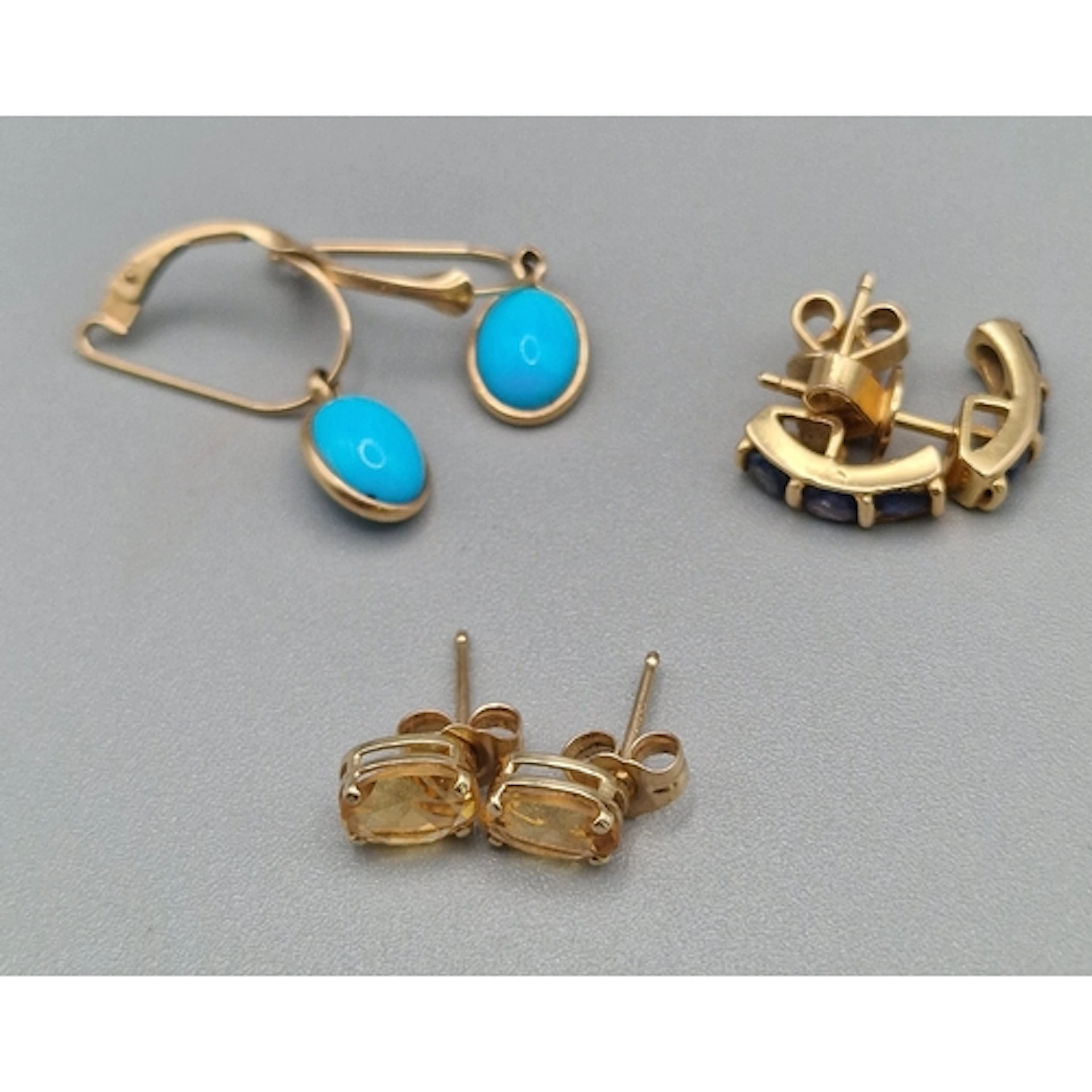 Pair of 14ct gold blue stone earrings (2.2g approx.), togeth...