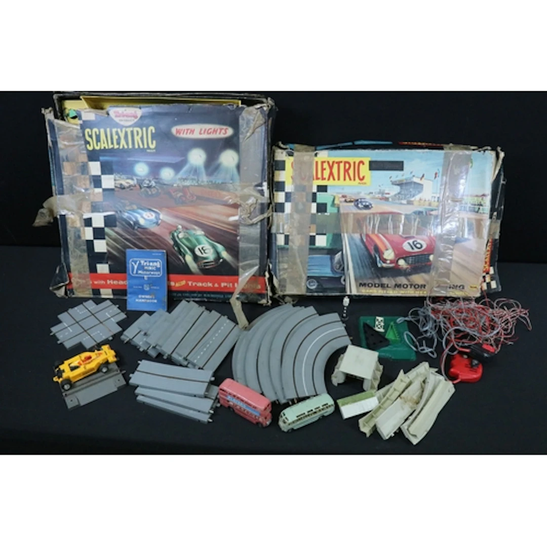 Quantity of Scalextric and Minic Motorways to include mainly...