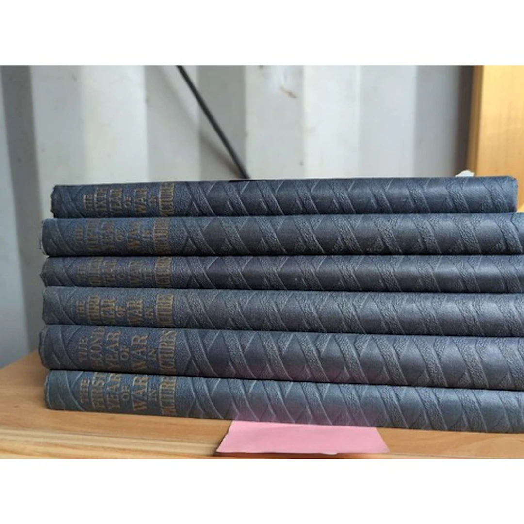 A series of books of "The first to the sixith war in picture...