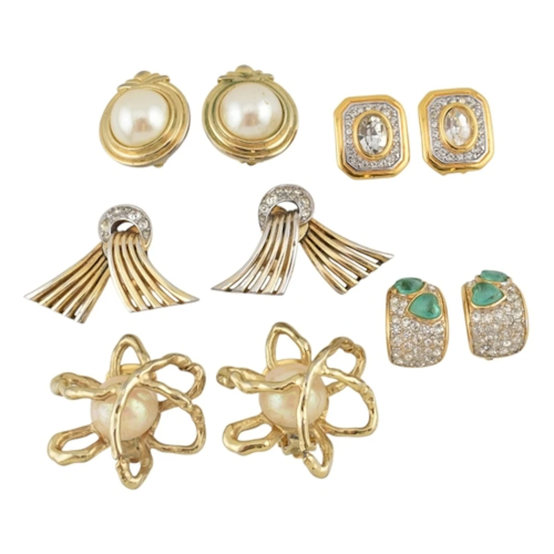 Five pairs of vintage clip-on earrings. The earrings to incl...