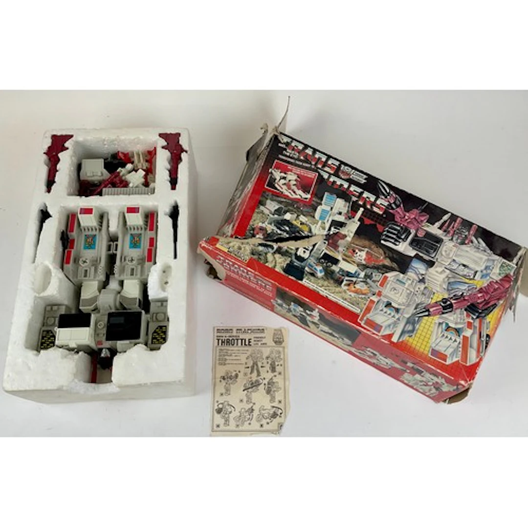 A Hasbro Transformers G1 Autobot Battle Station Metroplex wi...