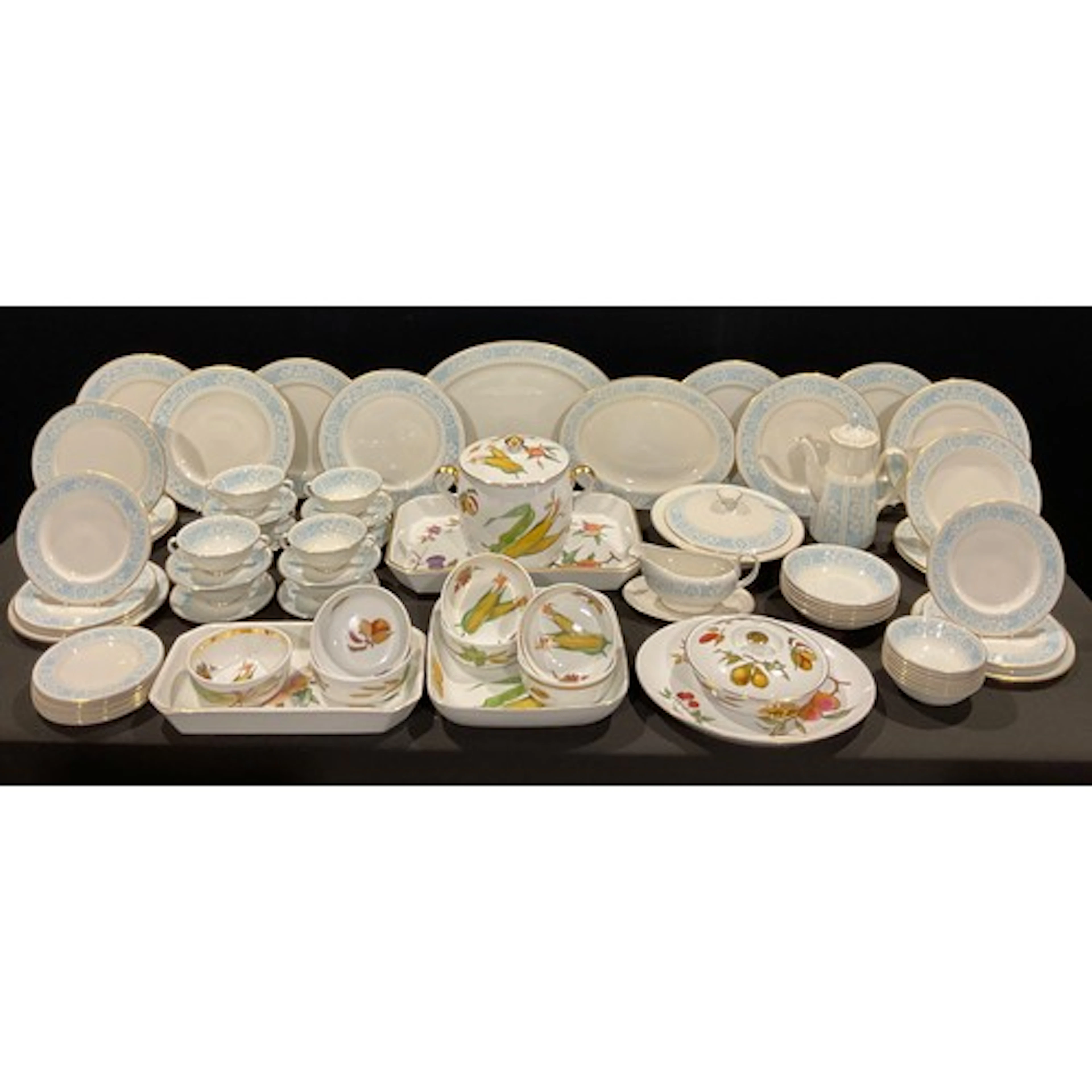 A Royal Doulton Hampton Court pattern dinner service for eig...