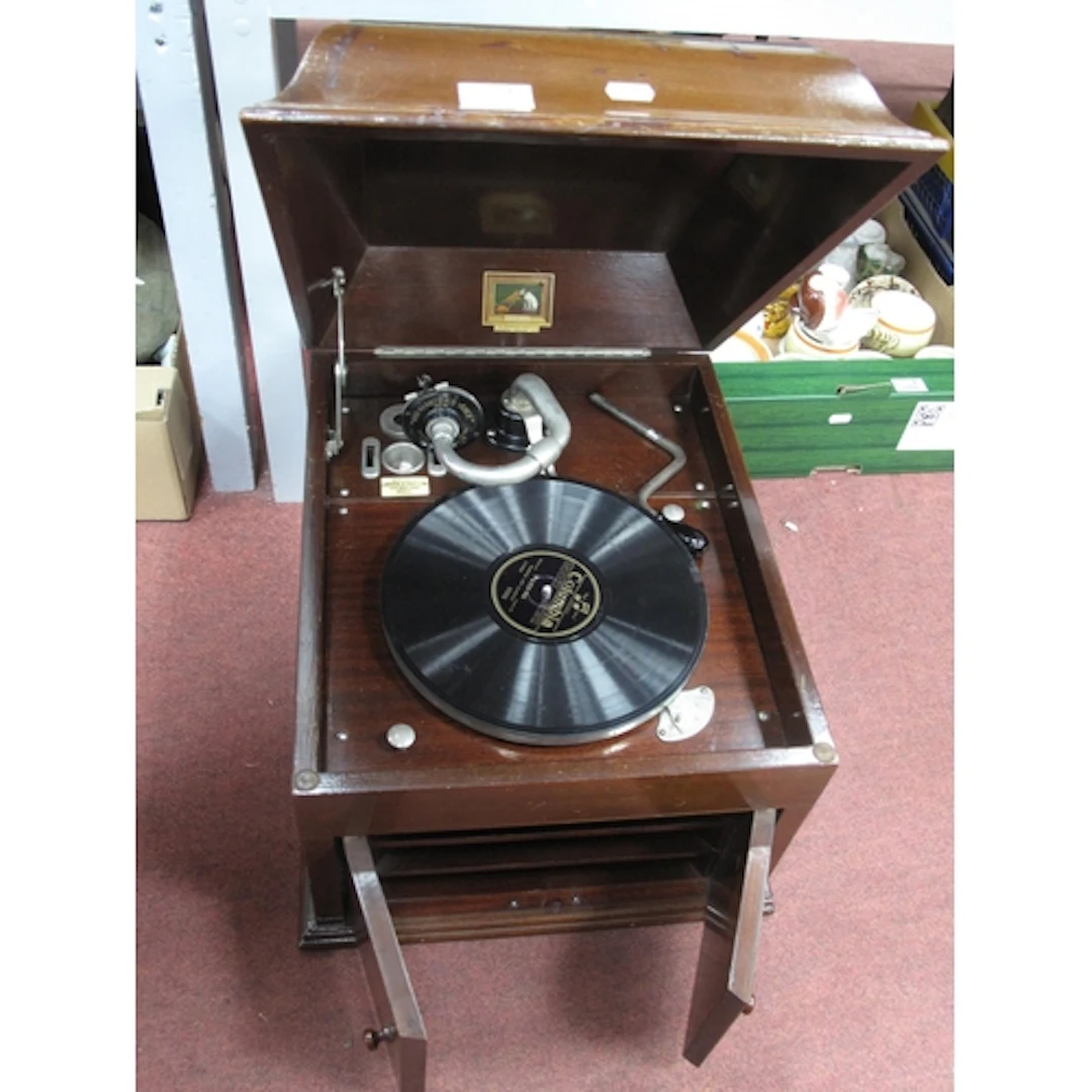 A 1920s HMV Gramophone in Mahogany Case, with twin doors ope...