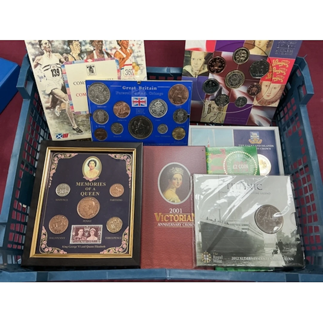 Collection Of Mainly GB Commemorative Coins And Coin Packs, ...