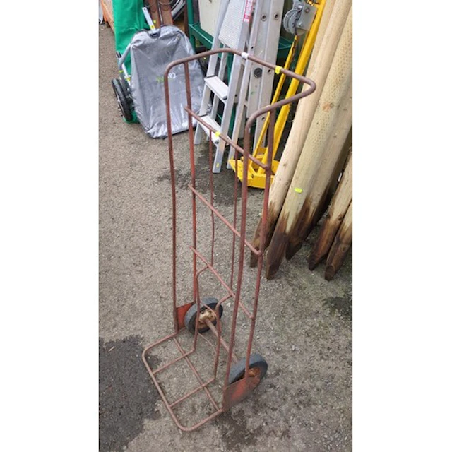 Industrial tubular-steel sack truck with loop handle, openwo...