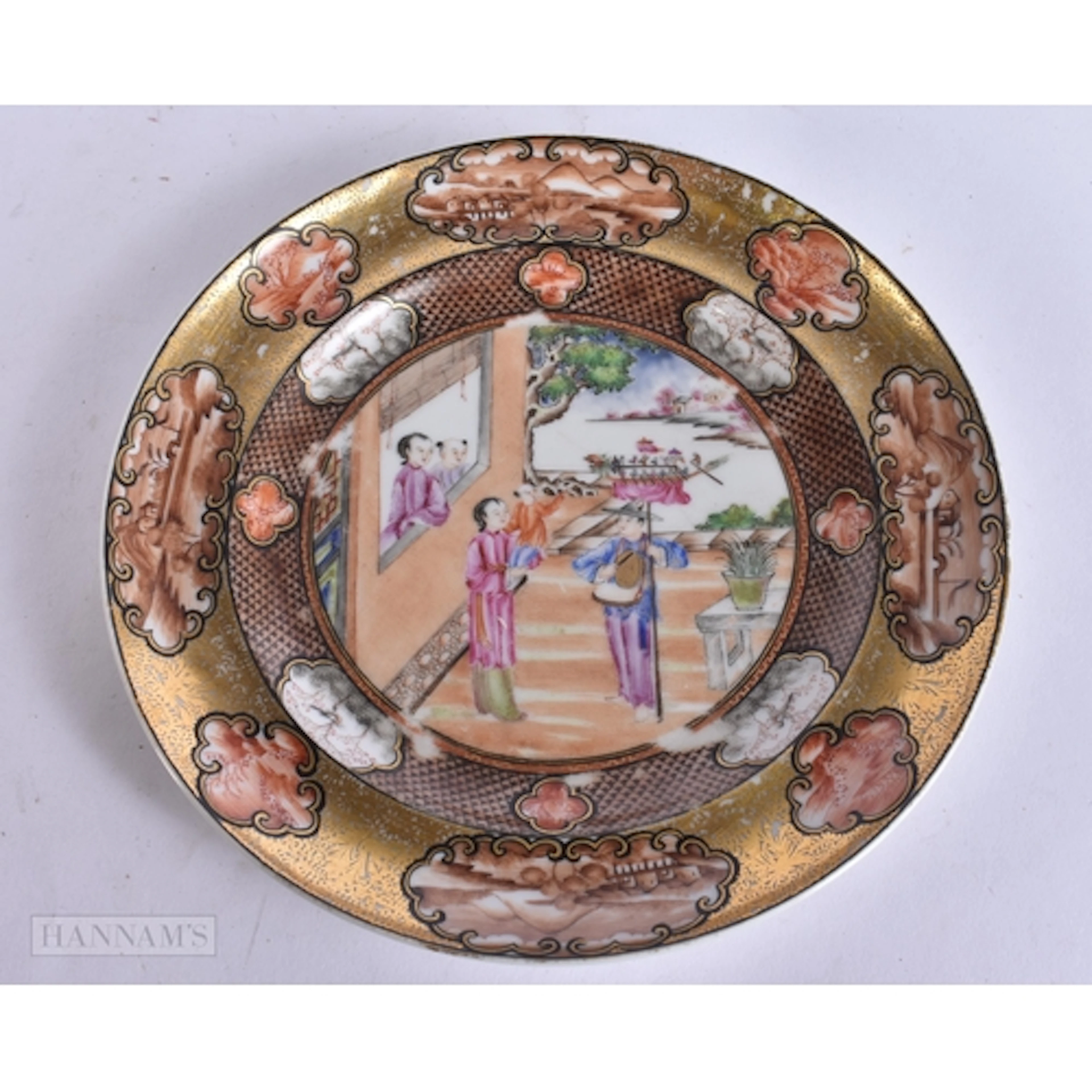 A FINE 18TH CENTURY CHINESE EXPORT ROCKEFELLER PORCELAIN PLA...