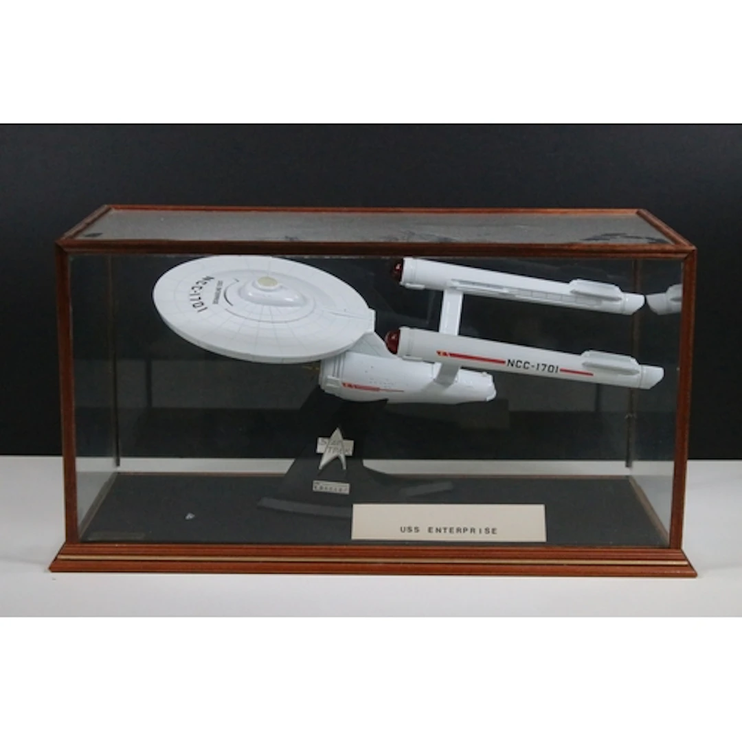 Cased Franklin Mint Precision Models Starship Enterprise The...