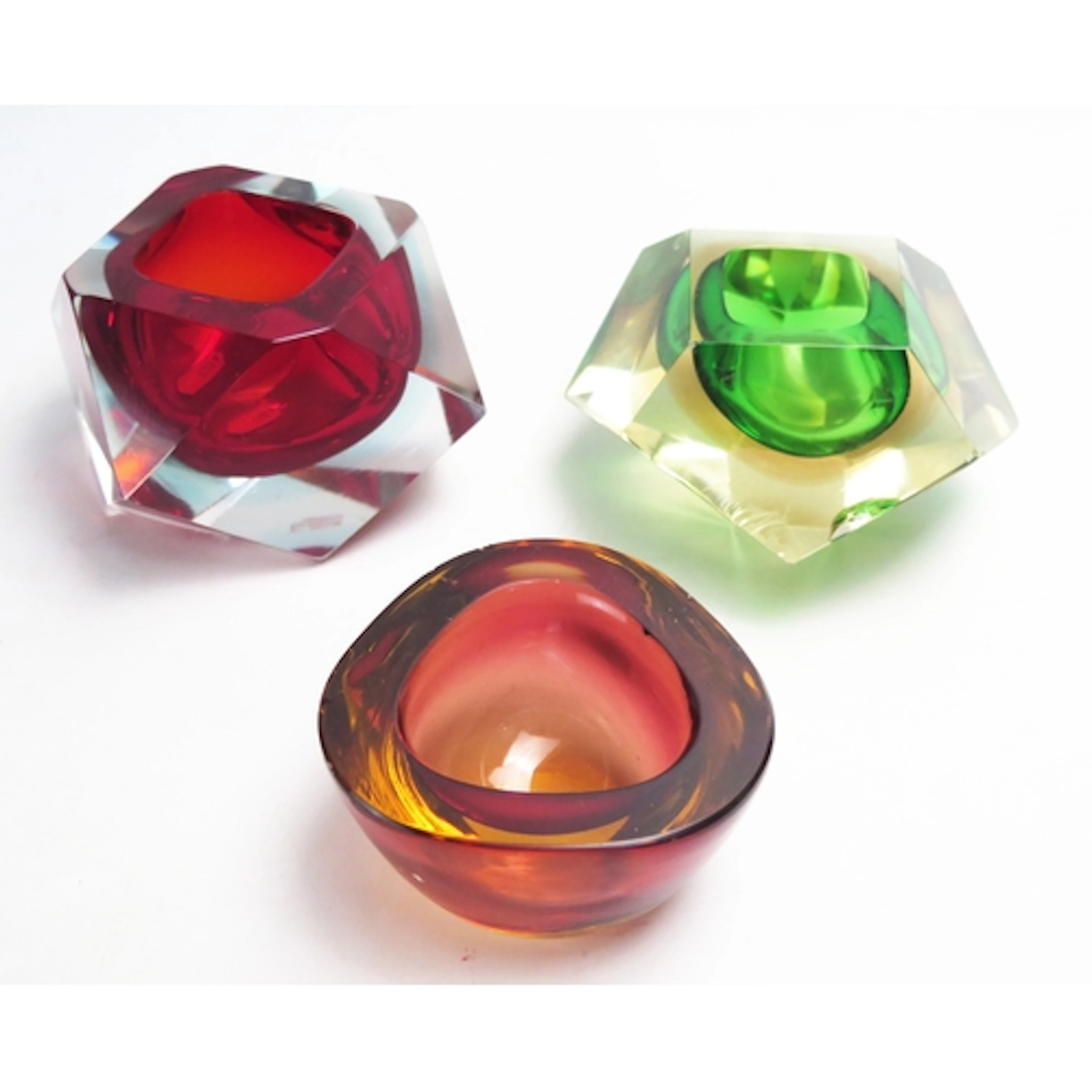 Red faceted red and clear Sommerso bowl possible by Flavio P...