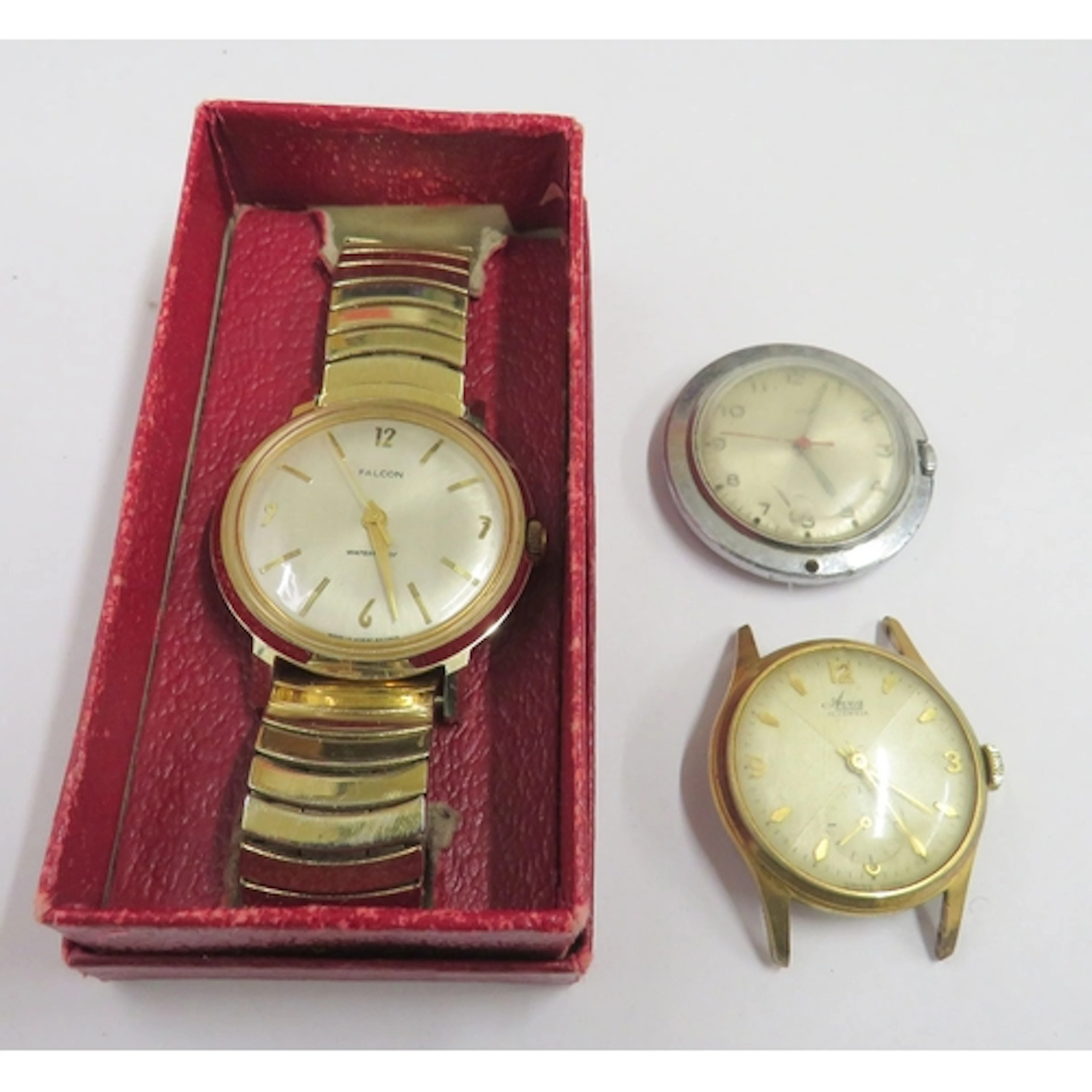 Timex Watch Movement in chrome bezel, glass obscure, sweep s...