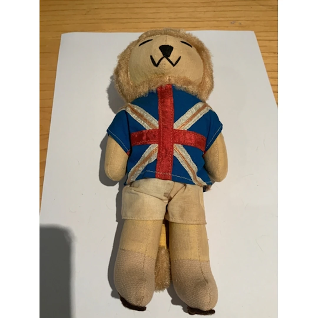 England 1966 World Cup Willie Football Lion: Official produc...