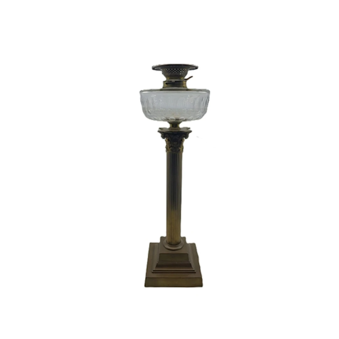 A TALL ANTIQUE BRASS CORINTHIAN COLUMN OIL LAMP, with a late...