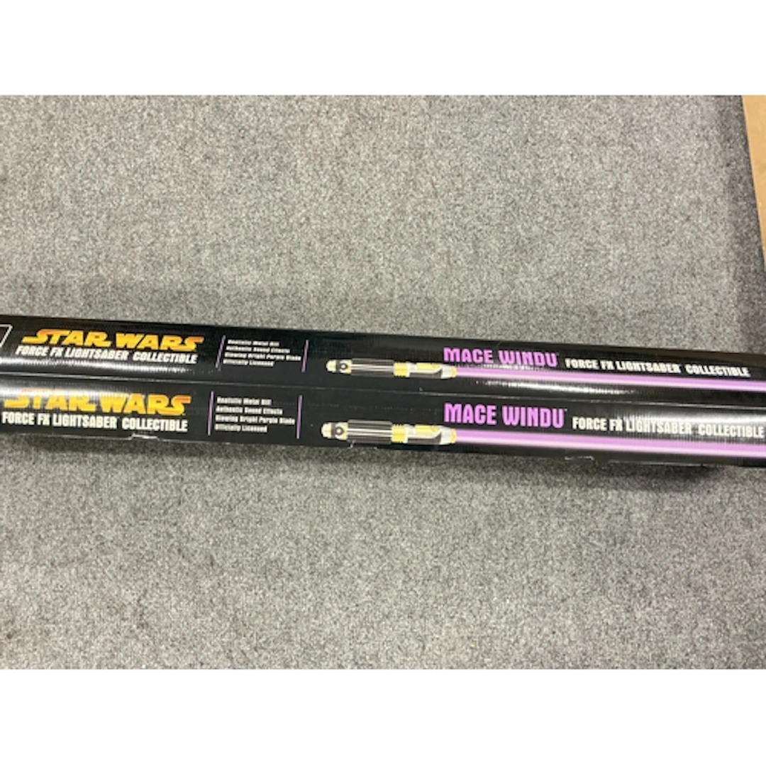 A Boxed Star Wars Master Replica Mace Windu Lightsaber. No R...