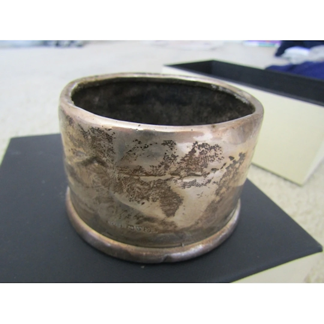 Silver Cased Wine Bottle Table Coaster Circular Restrained F...