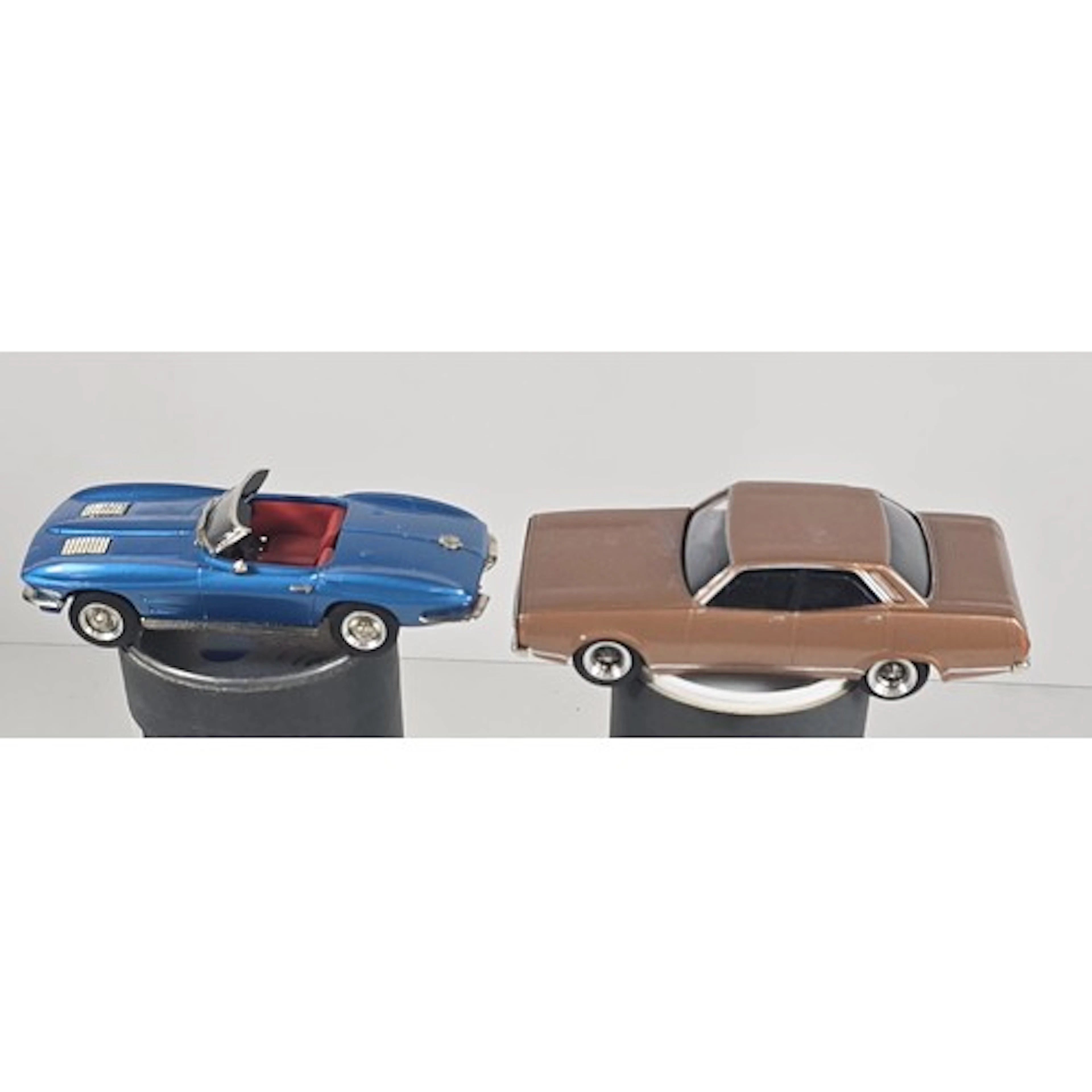 2 Dinkum Classics 9Australian) white metal models. 1963 Chev...