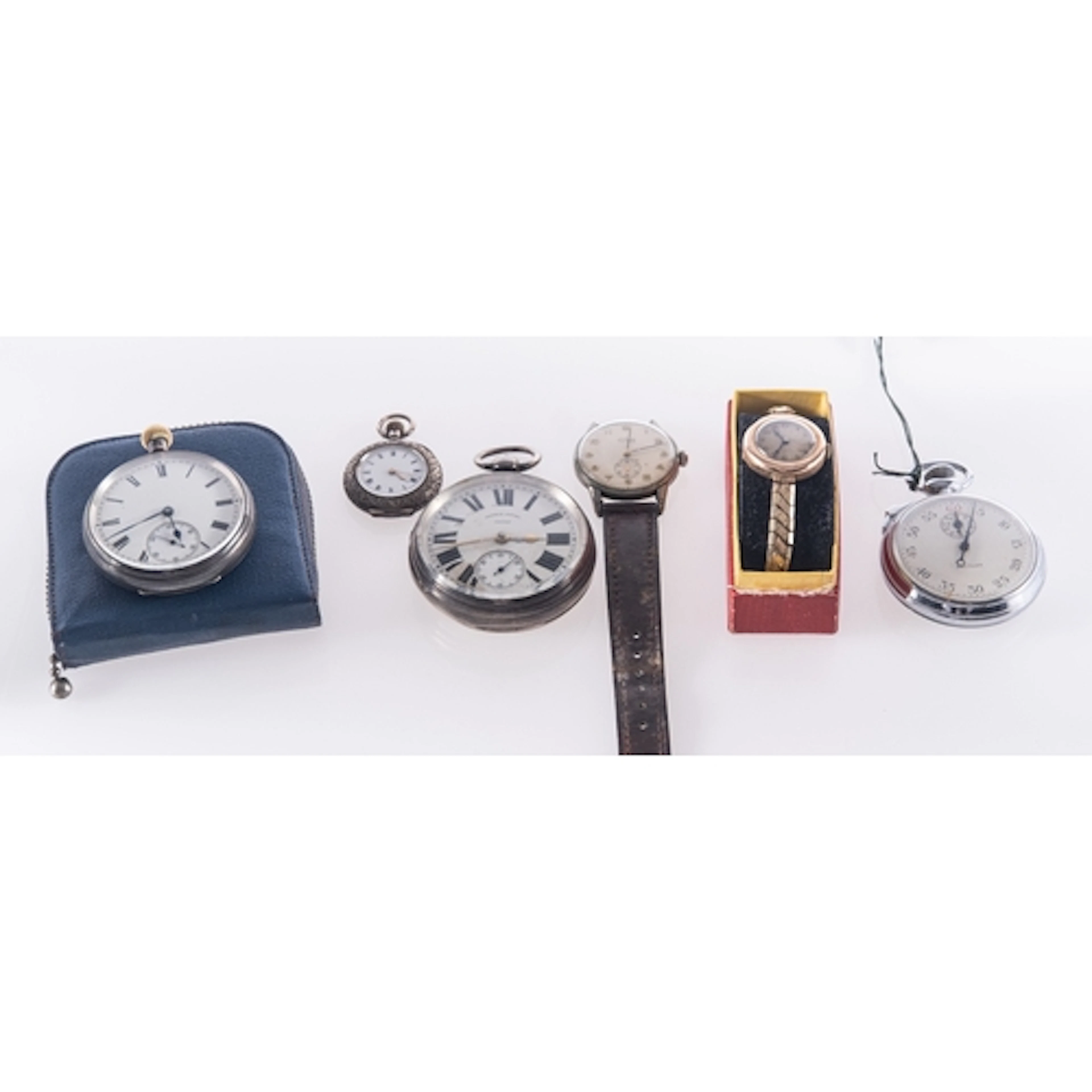 An early 20th century 9K gold lady's wristwatch, the silvere...