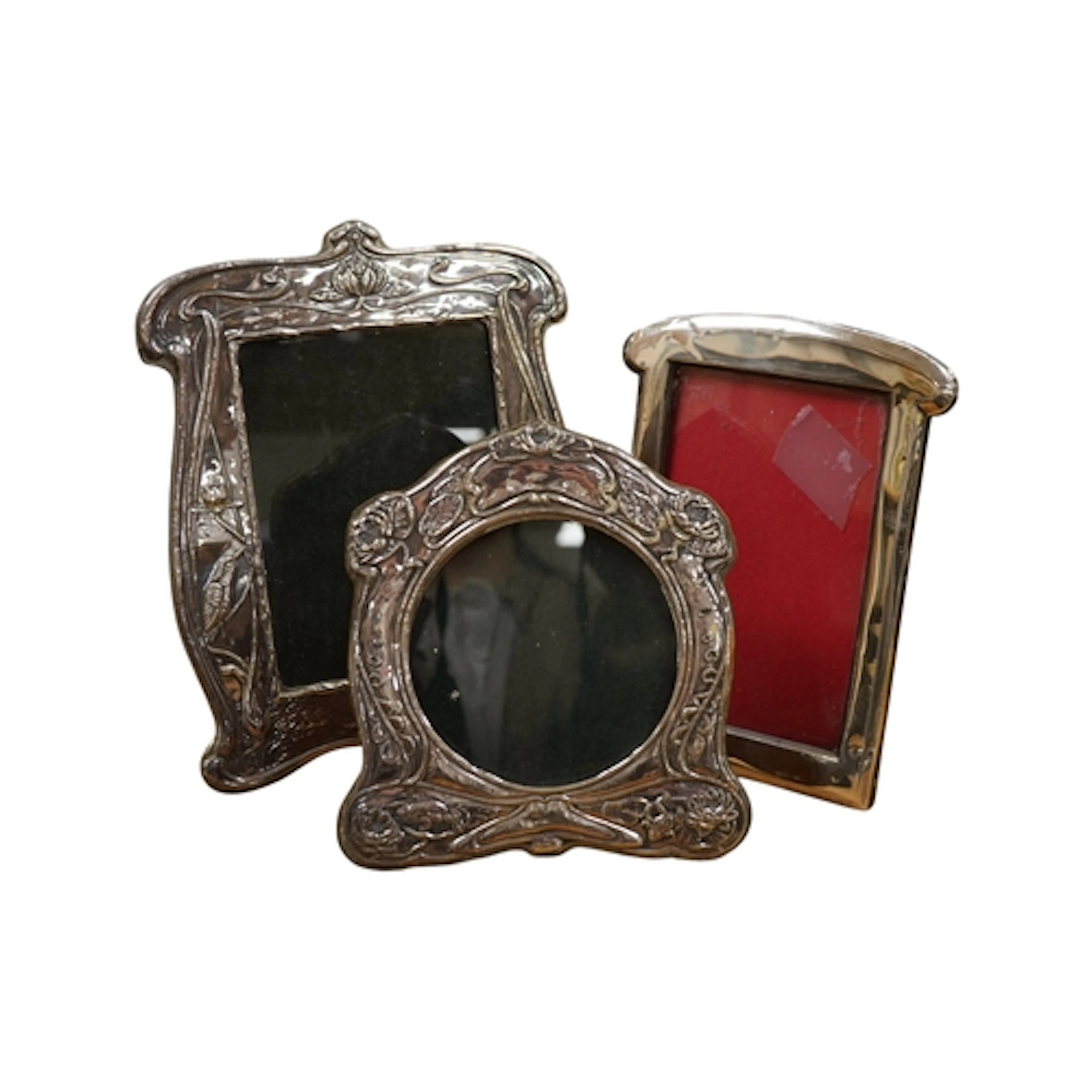 A George V plain silver mounted photograph frame, Charles S....