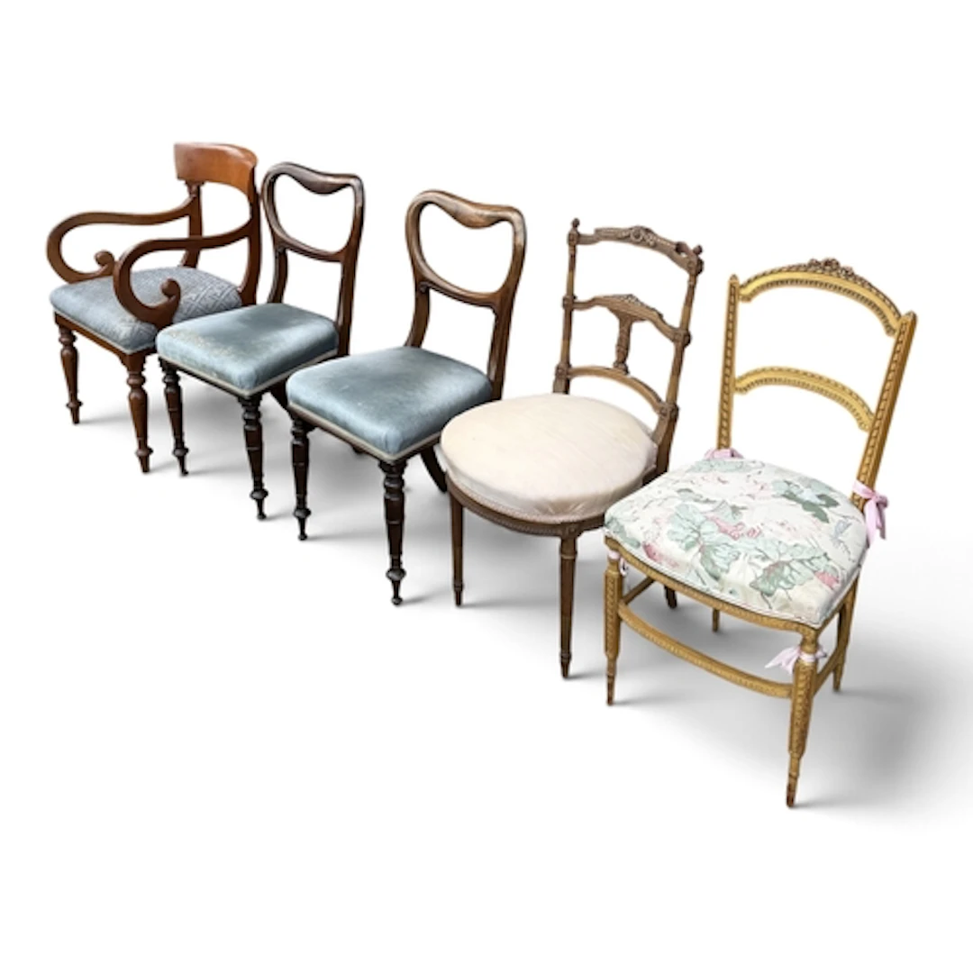 A PAIR OF EARLY VICTORIAN ROSEWOOD BALLOON BACK DINING CHAIR...