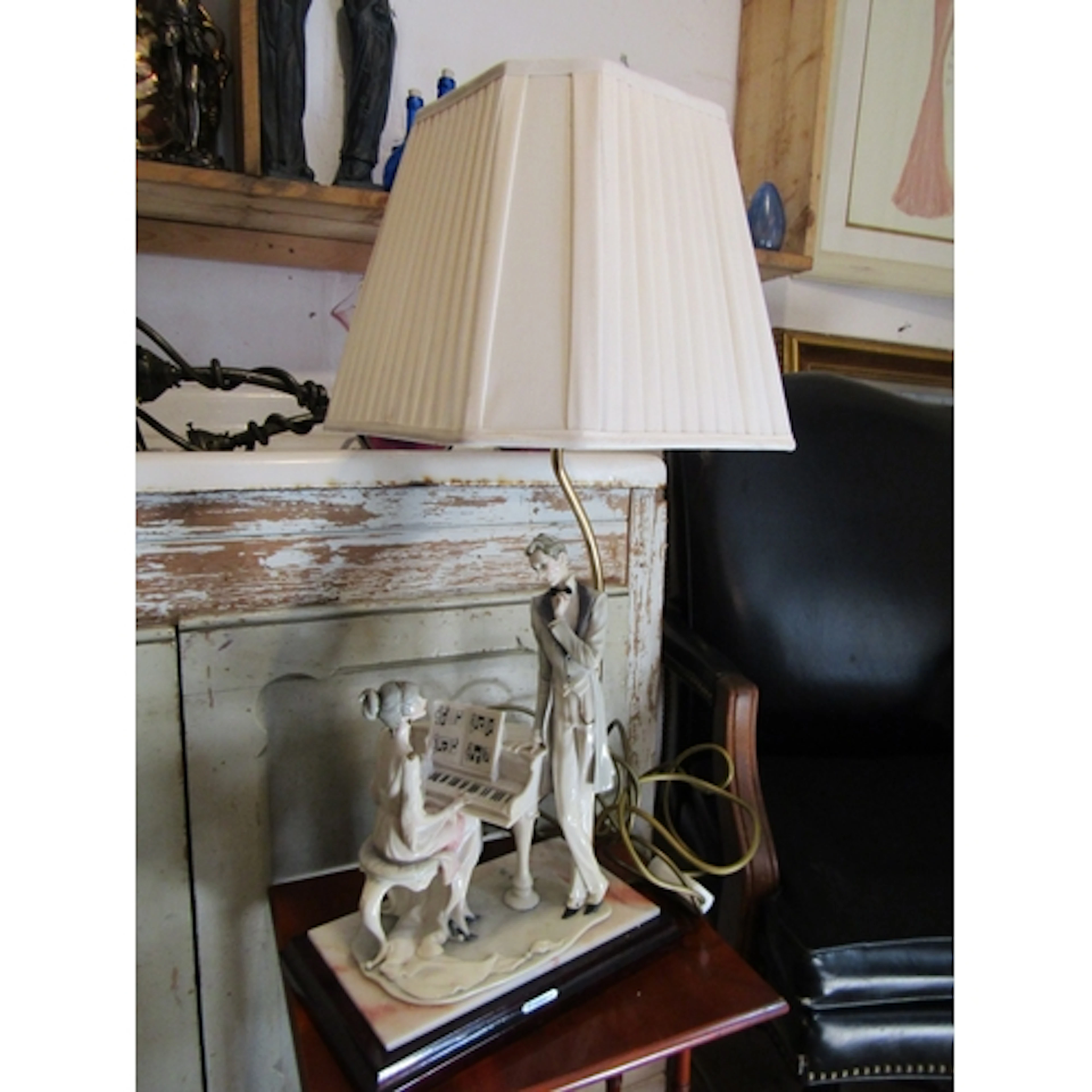 Vintage Italian Fine Porcelain Table Lamp Depicting Romantic...