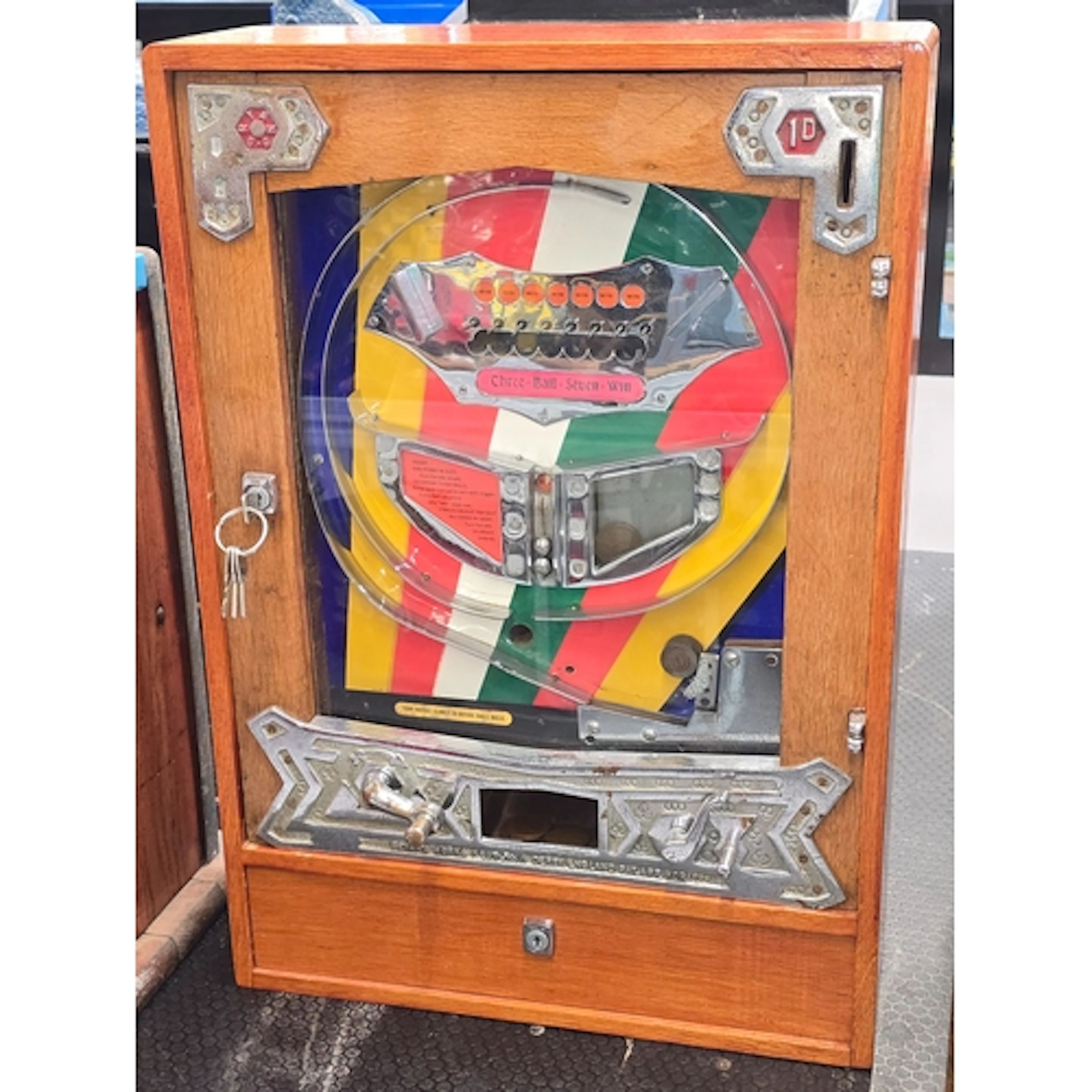 Vintage Bryans 3 Ball, Seven Win Allwin on 1d. Works with ke...