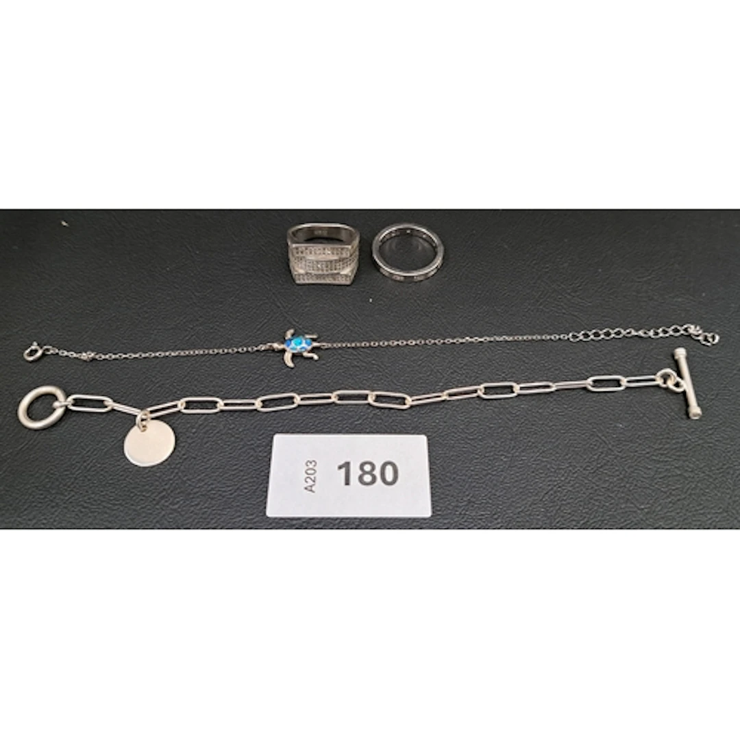 FOUR PIECES OF SILVER JEWELLERY comprising a mosaic opal tor...