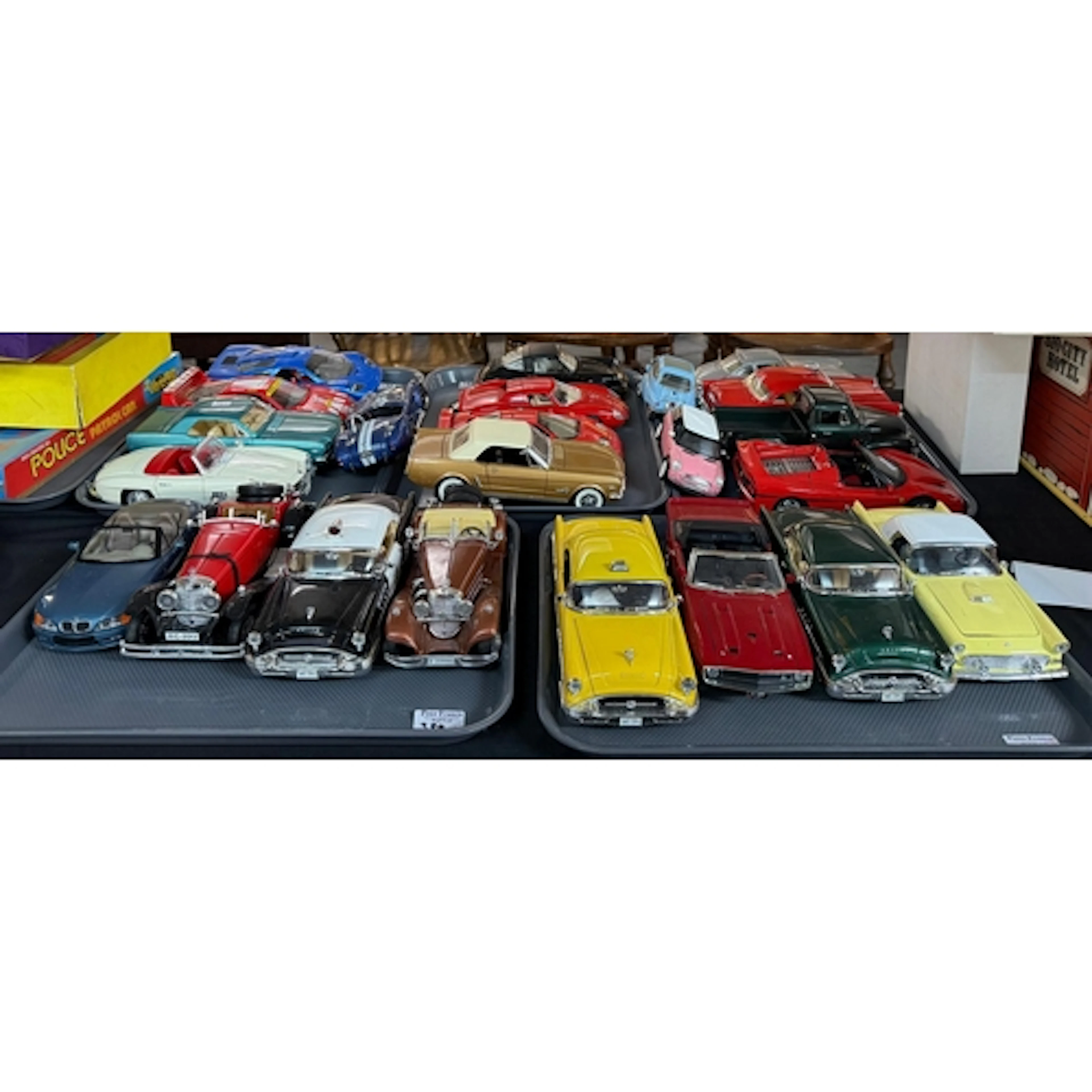 Collection of mainly Burago and Mira Spanish diecast 1:18 sc...