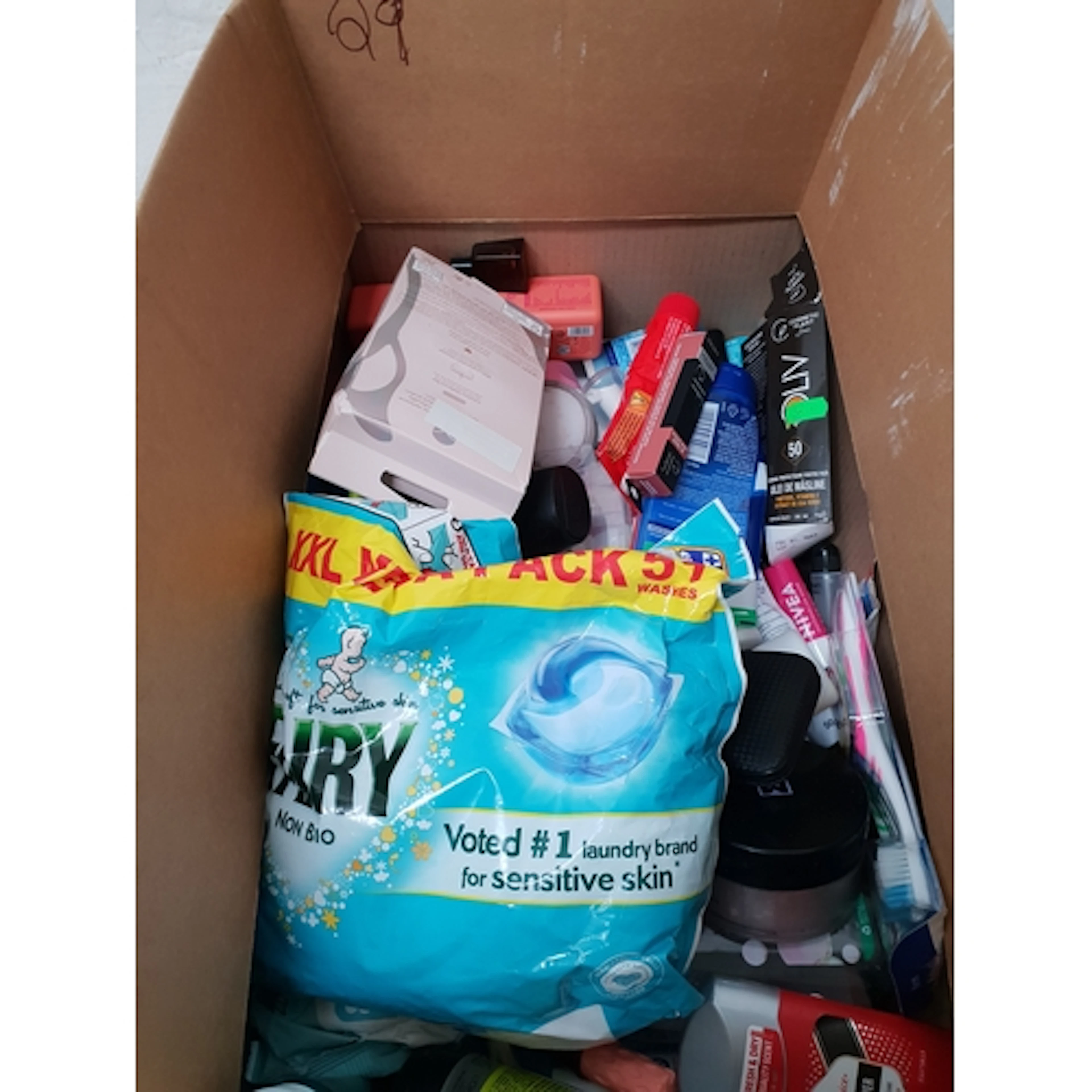 ONE BOX OF TOILETRIES AND COSMETICS including BYOMA, ritual...