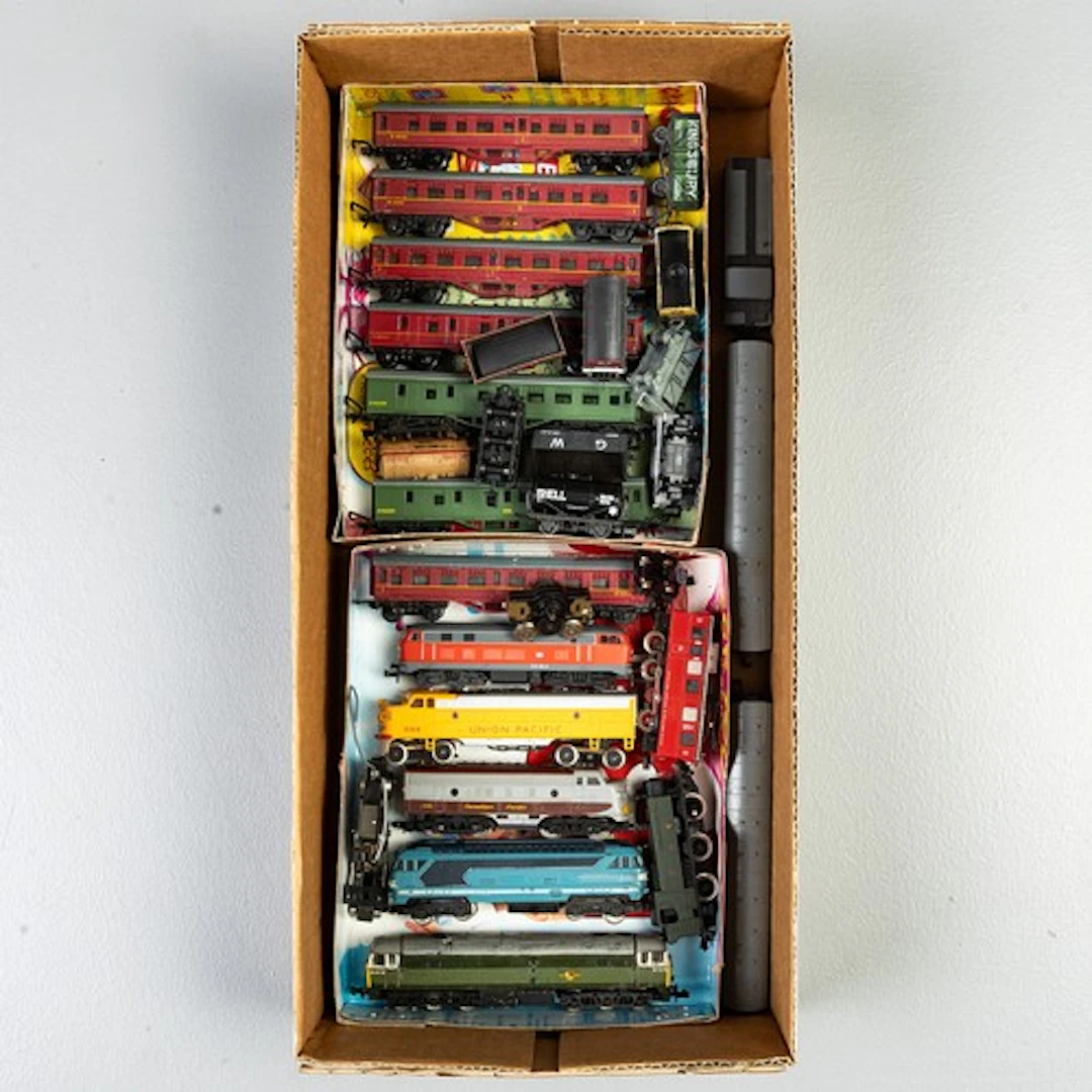 Tray containing N Gauge locomotives and rolling stock to inc...