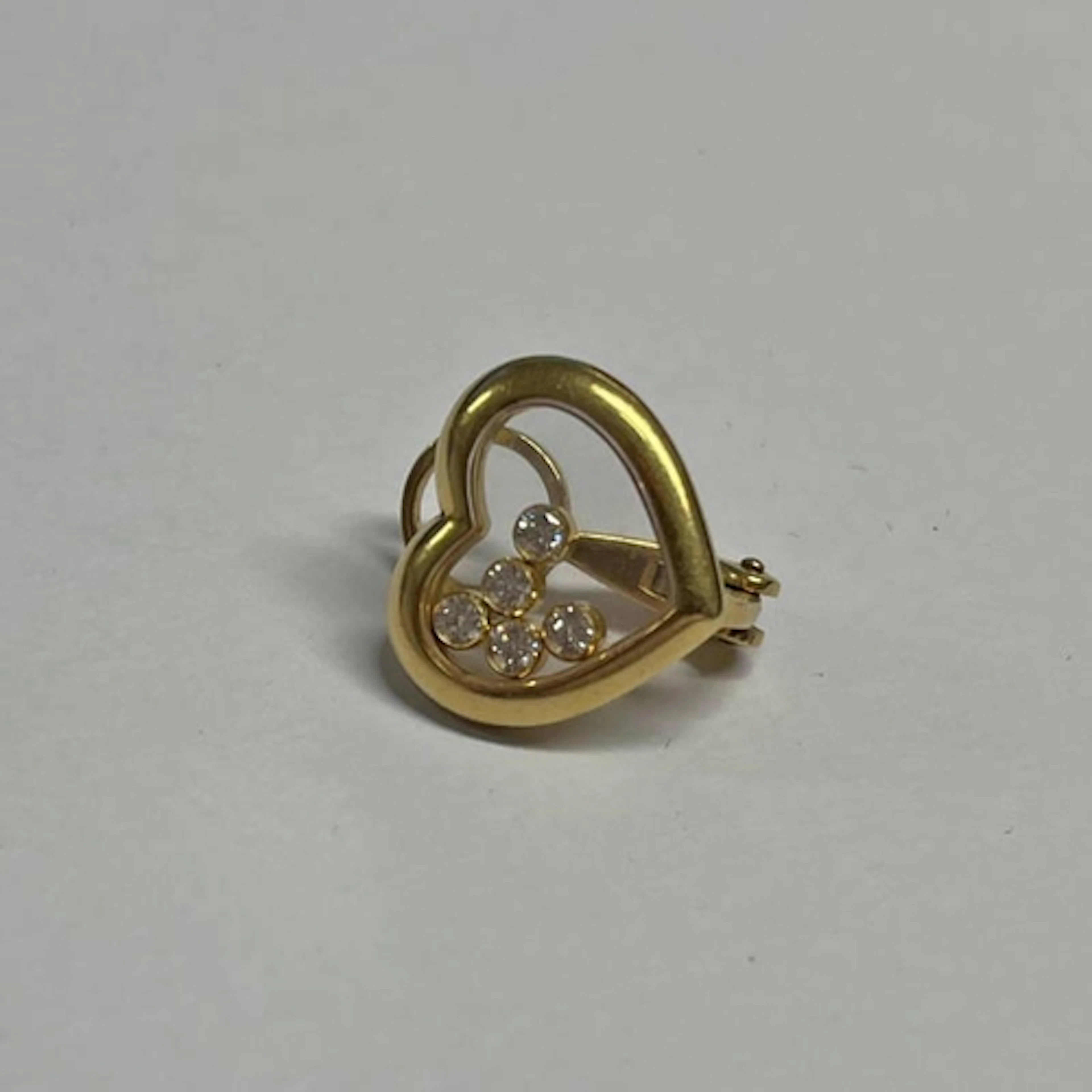 CHOPARD 18CT GOLD HAPPY DIAMOND HEART SHAPED EAR CLIP WITH 5...