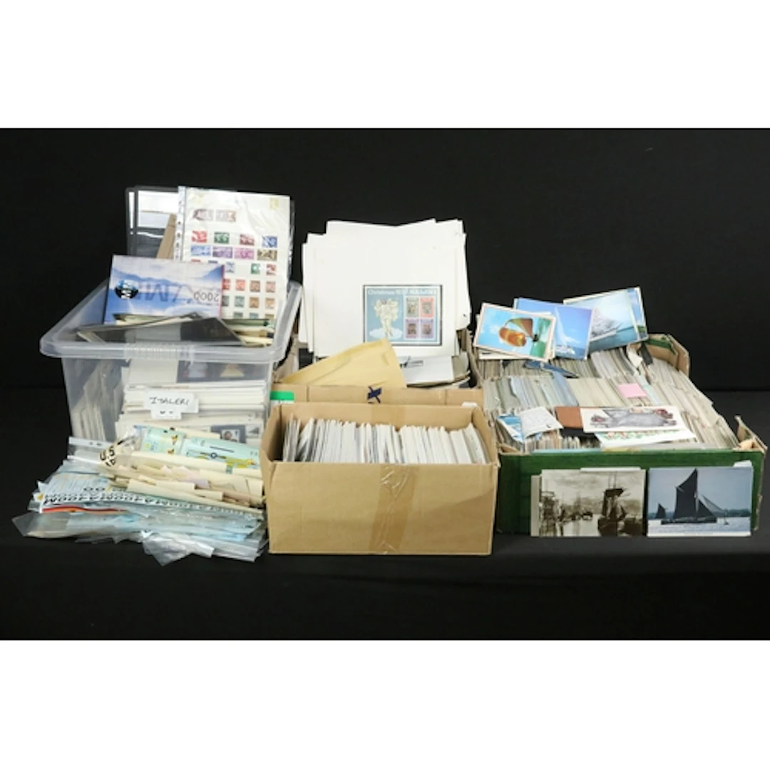Large collection of postcards from the Early 20th Century on...