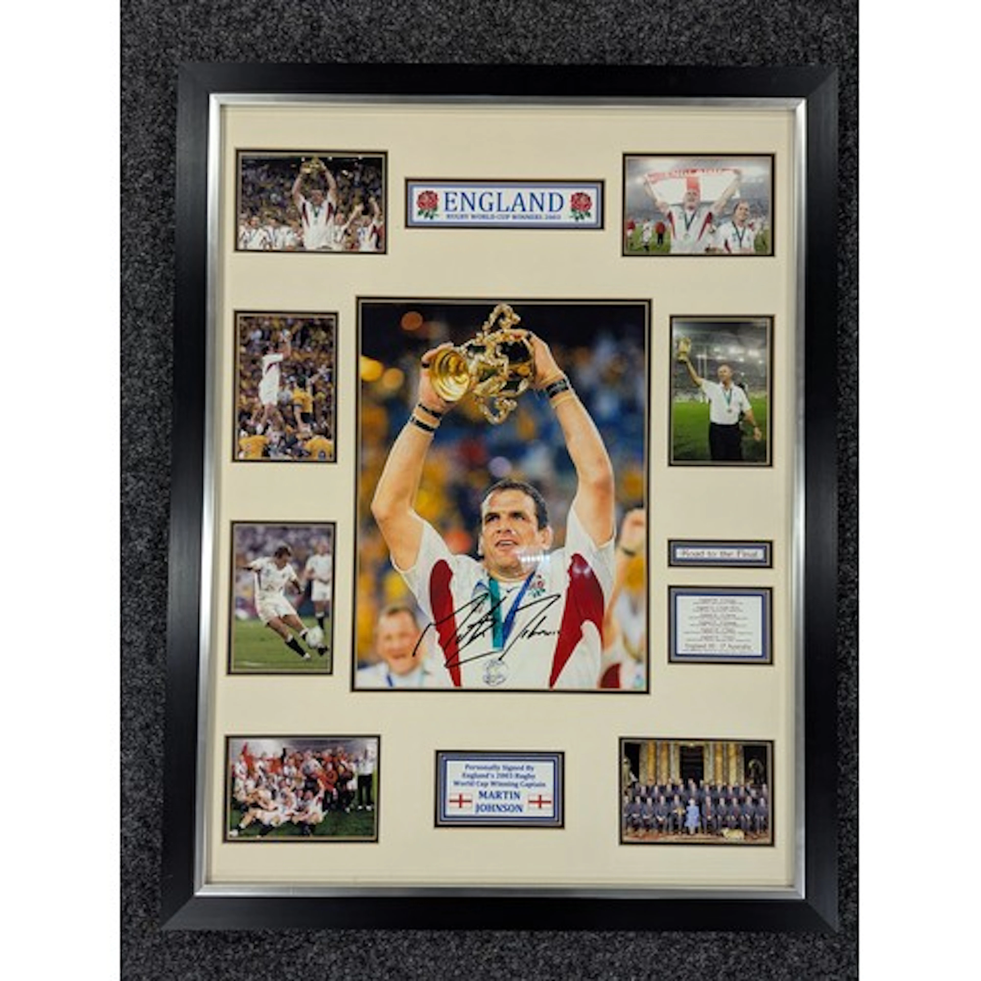 Sports Memorabilia - an England Rugby World Cup 2003 present...