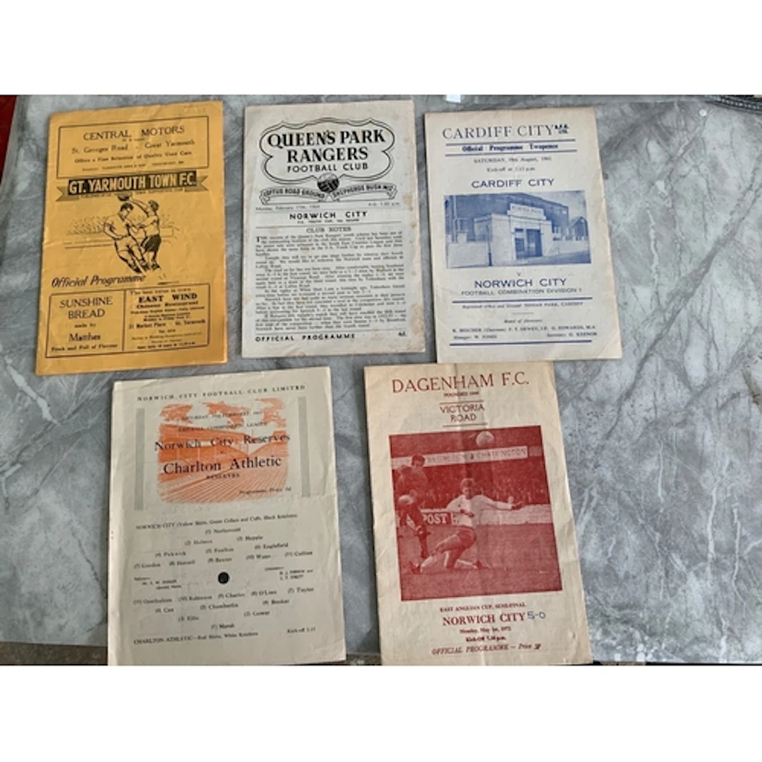 Norwich City Football Programmes: 54/55 home reserves v Char...