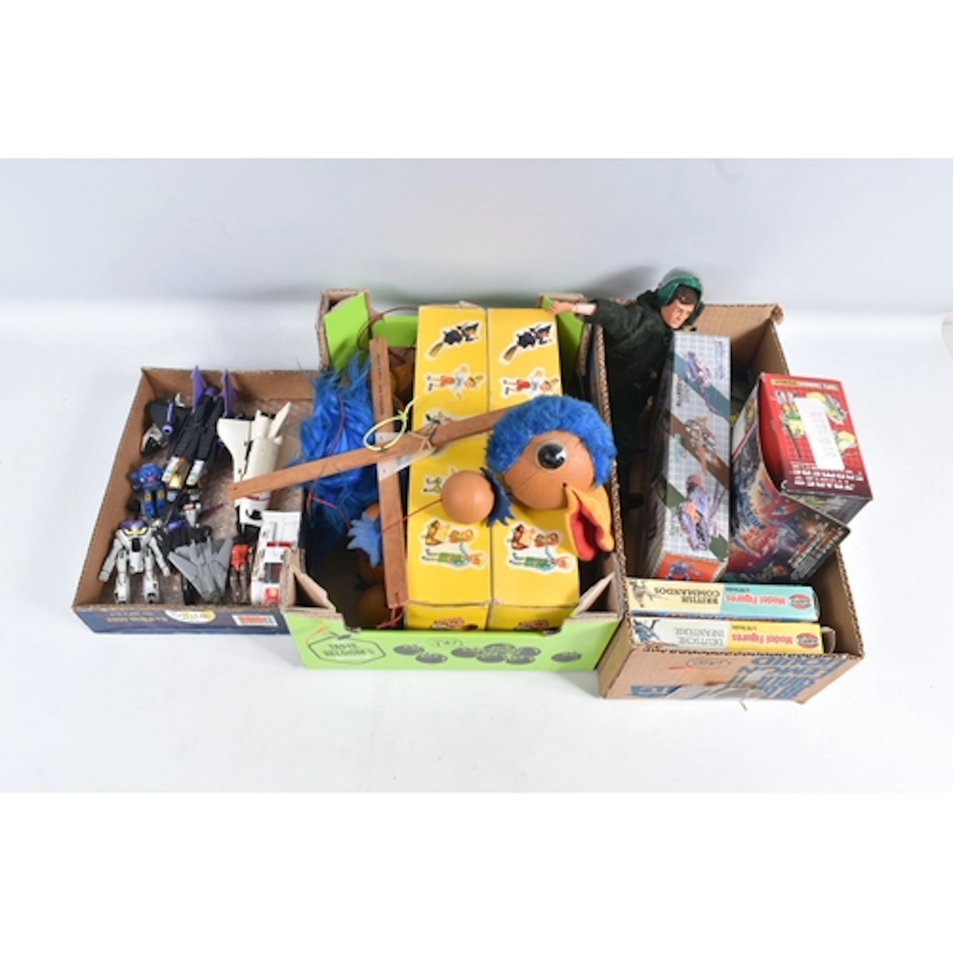A QUANTITY OF ASSORTED TOYS, to include a quantity of unboxe...