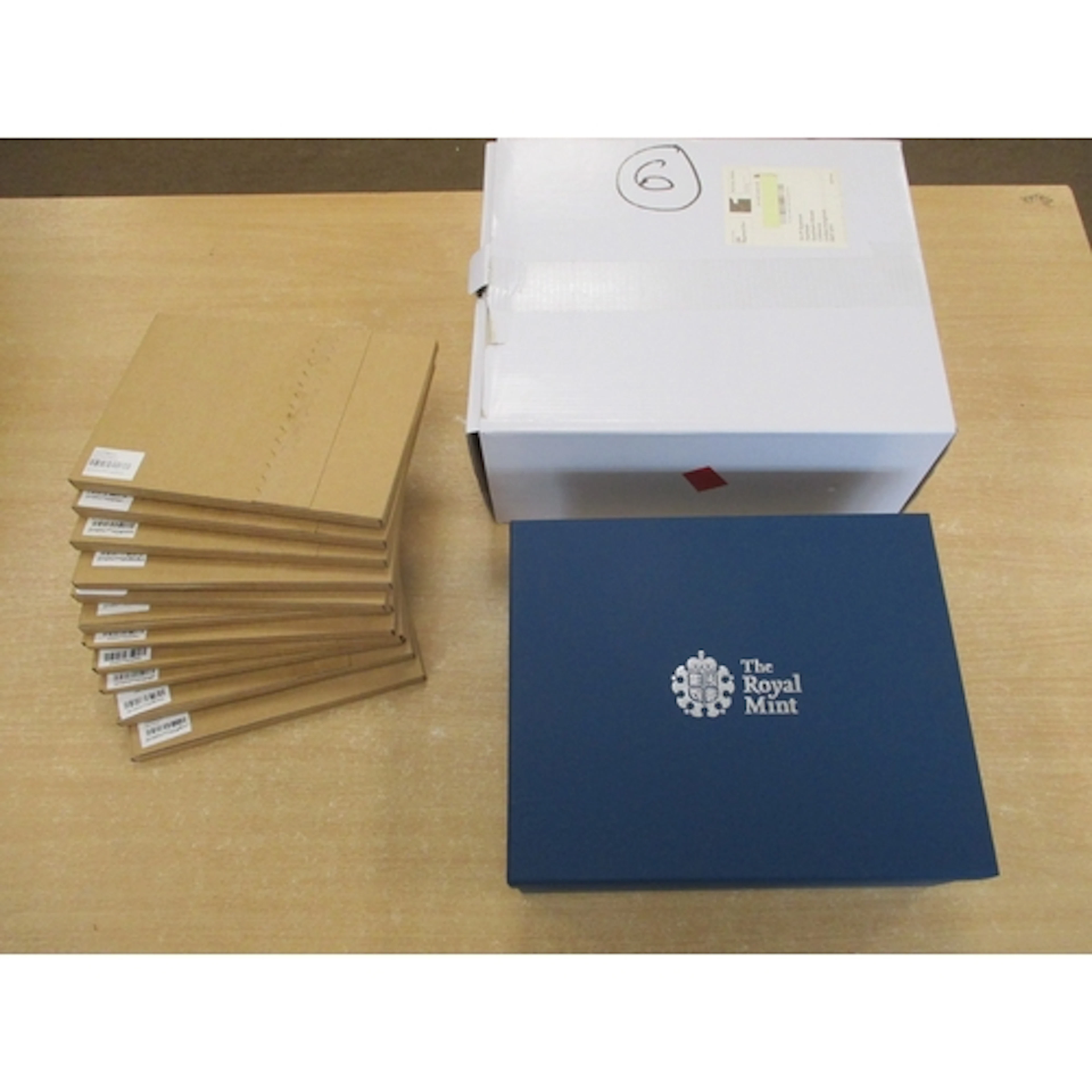 2012 Diamond Jubilee collection of world crown size silver p...