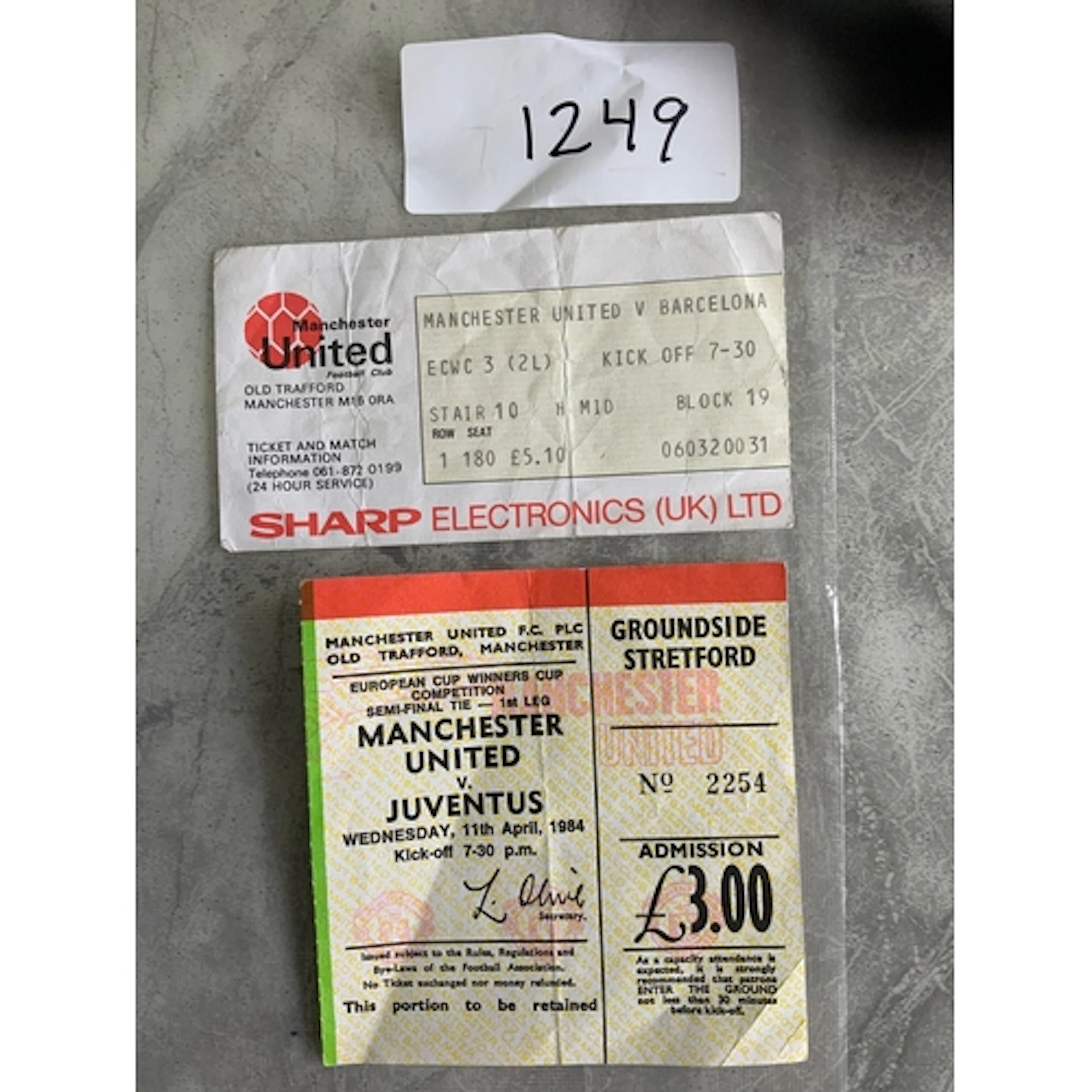 83/84 Manchester United ECWC Football Tickets: Home tickets ...