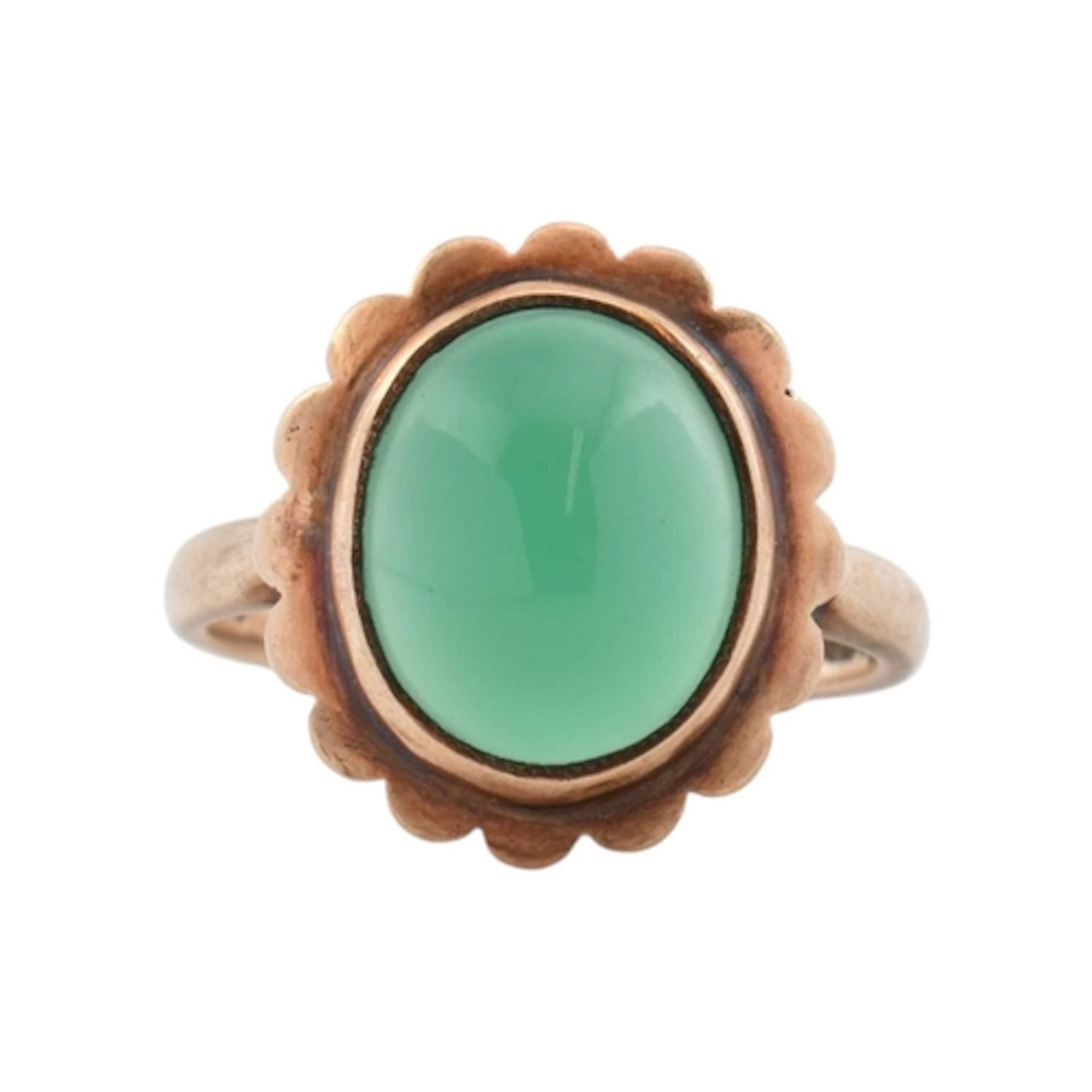 A 9ct gold and green chrysoprase ring. A single stone set wi...