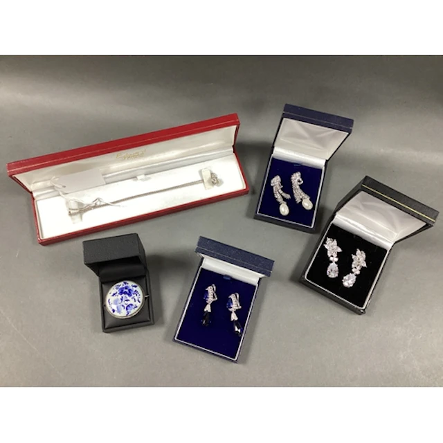 TOVA Diamonique 925 (DQCZ) Statement Clip On Earrings, Kit H...