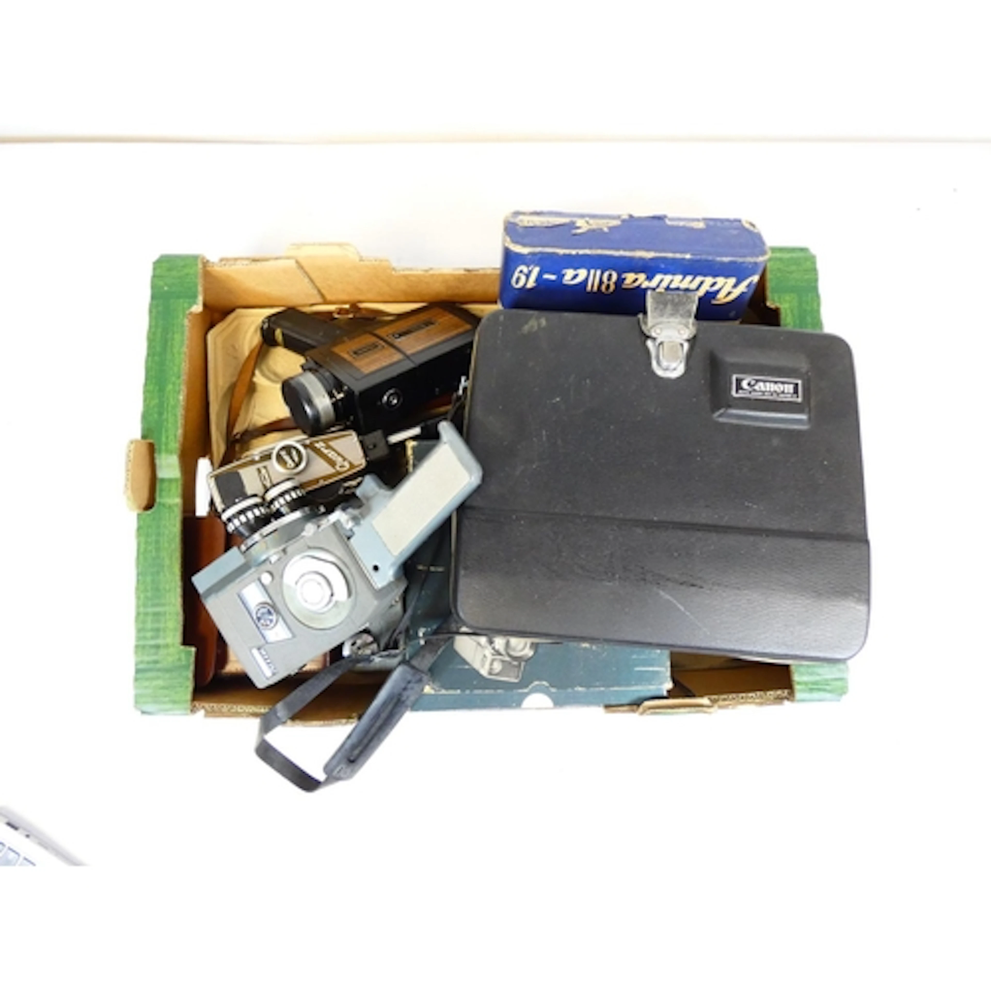 A box of mixed vintage cine film cameras mostly 8mm examples...