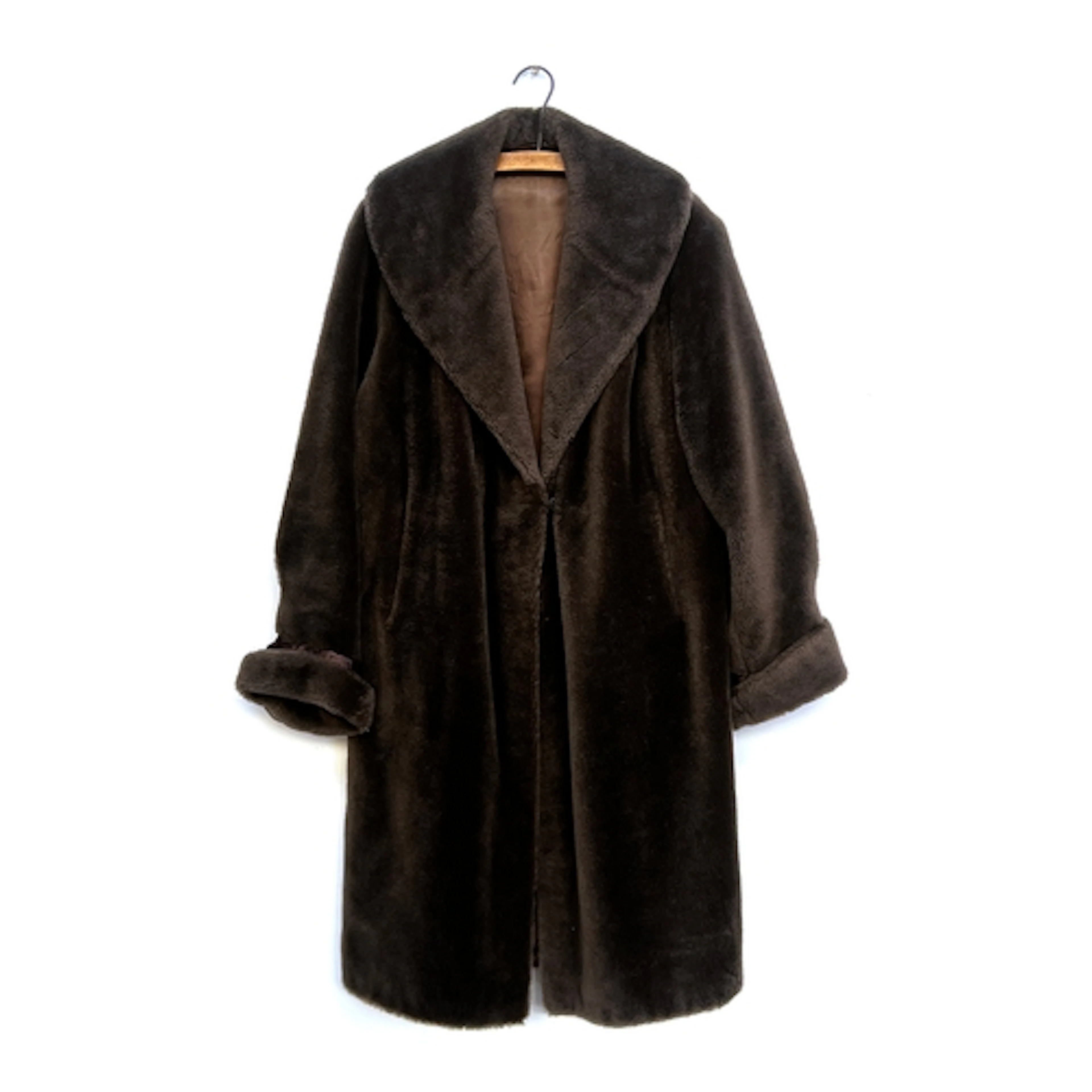 A 1940s/1950s beaver lamb ladies coat, approx. 42"