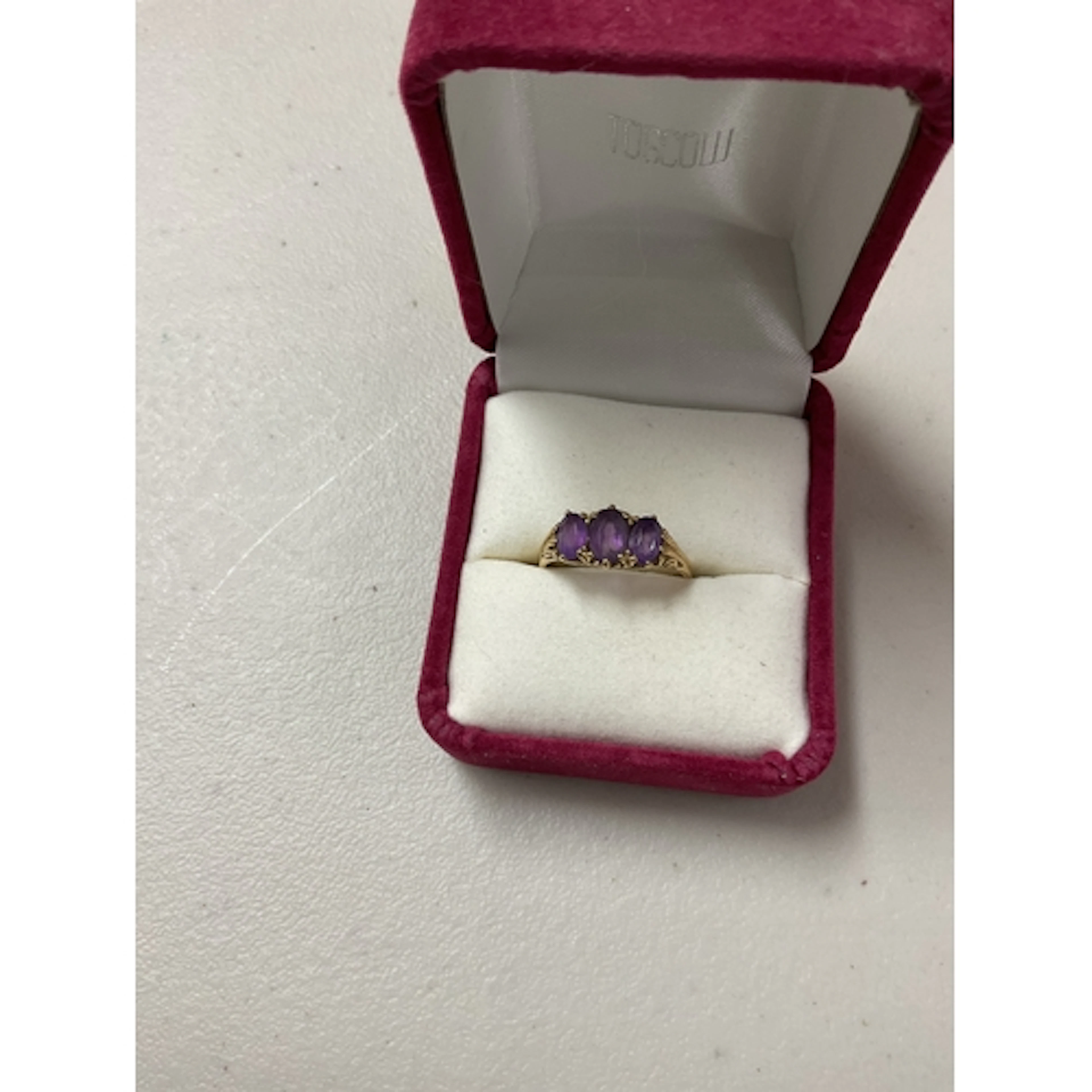9 ct amethyst dress ring weight 2.6 grams